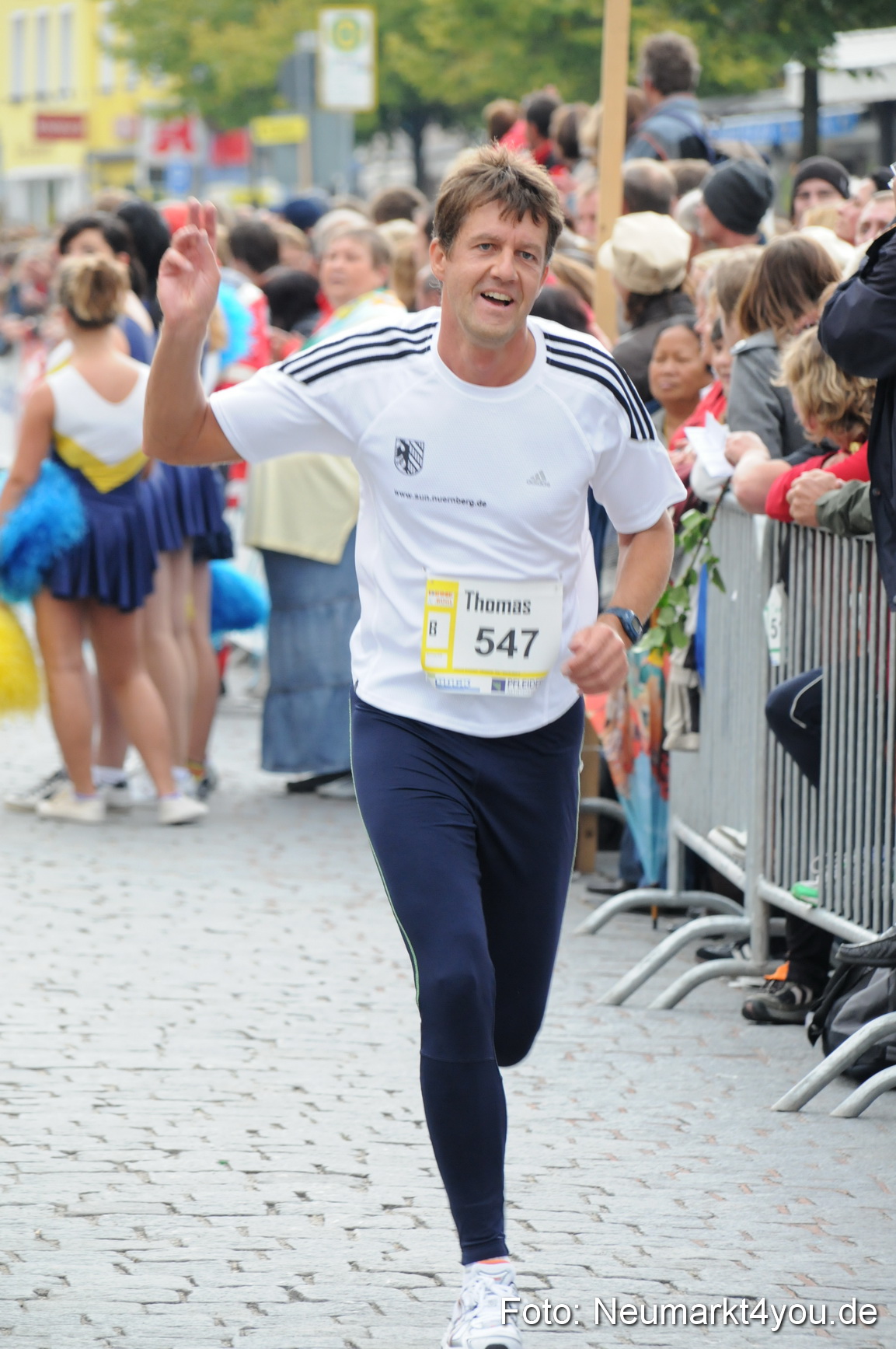 0197 Zieleinlauf Stadtlauf Neumarkt 2008