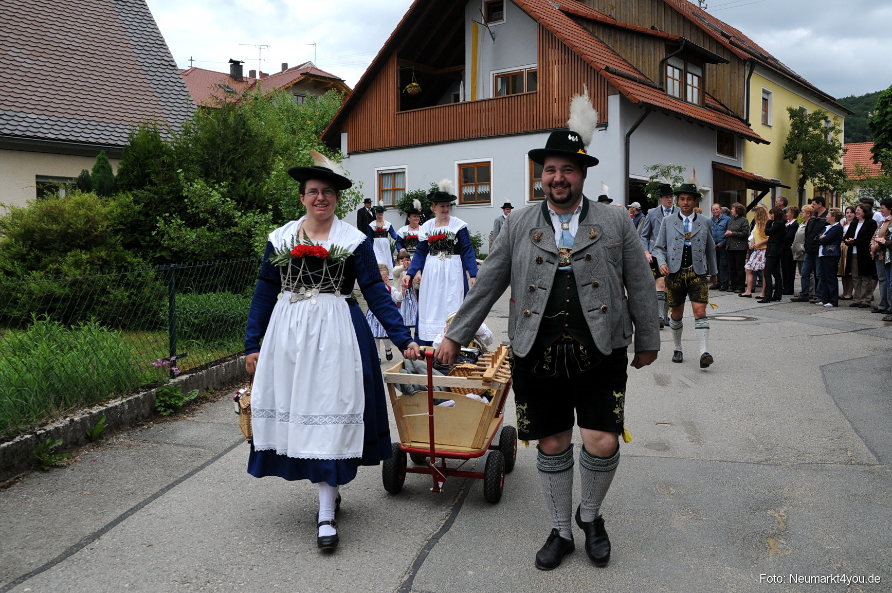 0052 Trachtenzug Lengenfeld 220508