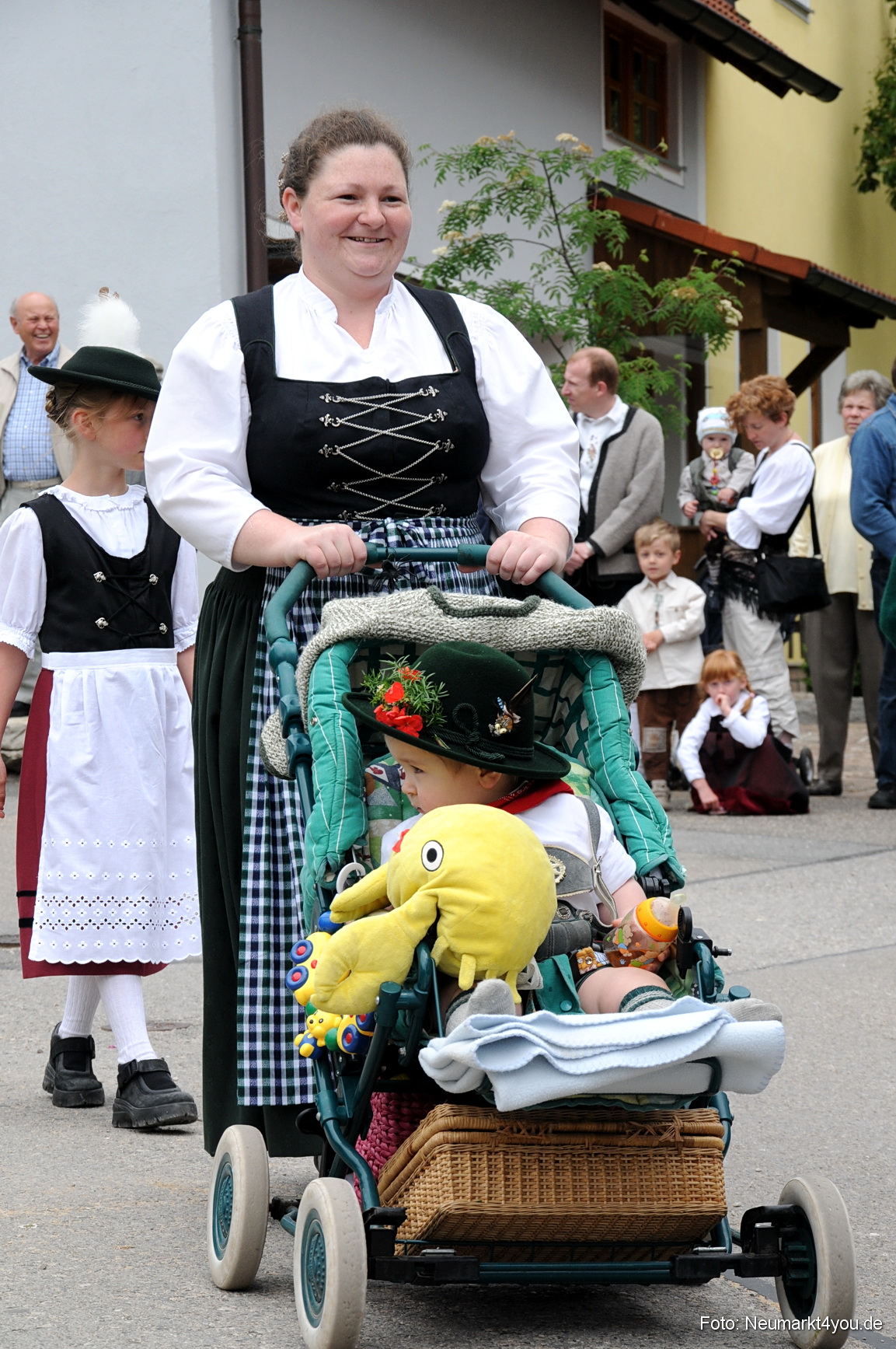 0058 Trachtenzug Lengenfeld 220508