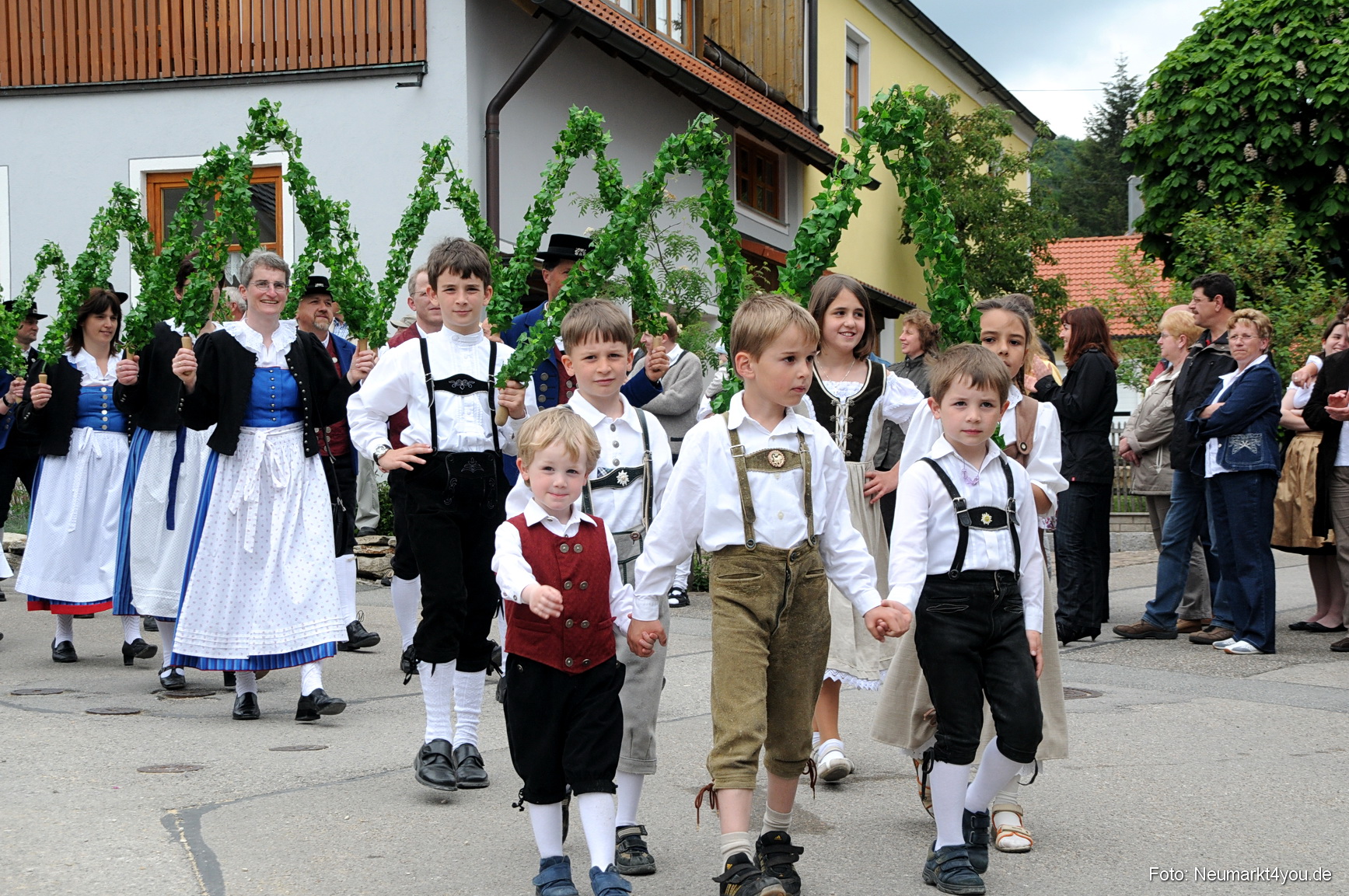 0065 Trachtenzug Lengenfeld 220508
