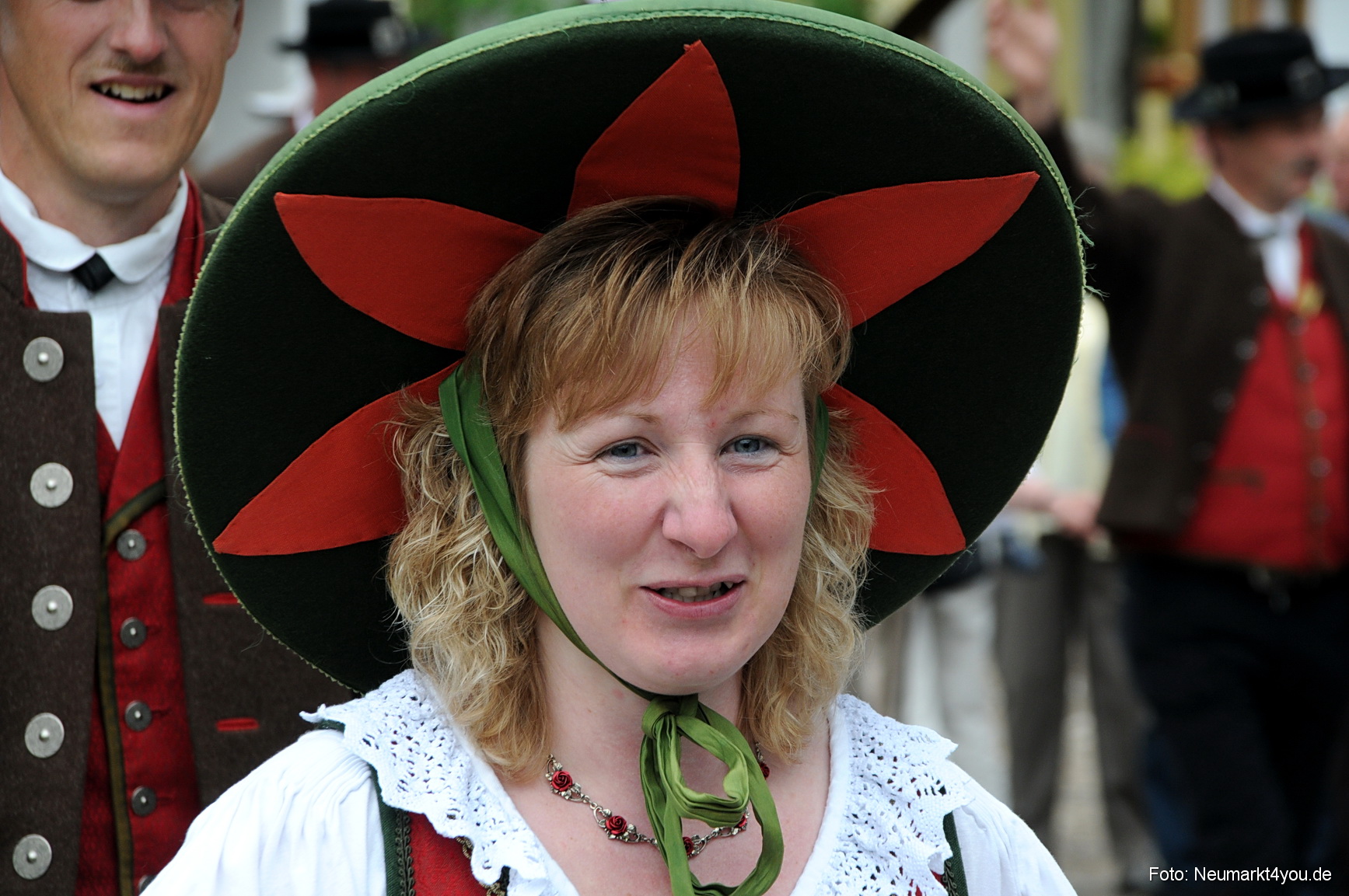 0071 Trachtenzug Lengenfeld 220508