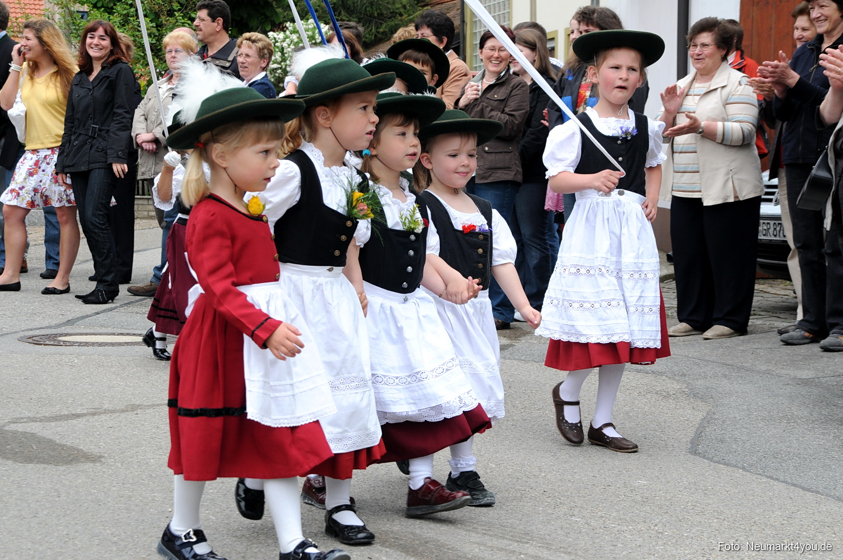 0083 Trachtenzug Lengenfeld 220508