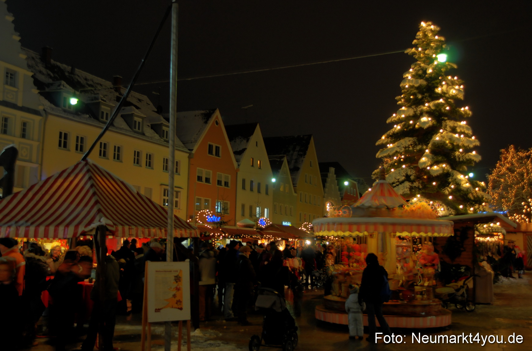 0002 Weihnachtsmarkt Neumarkt 131208