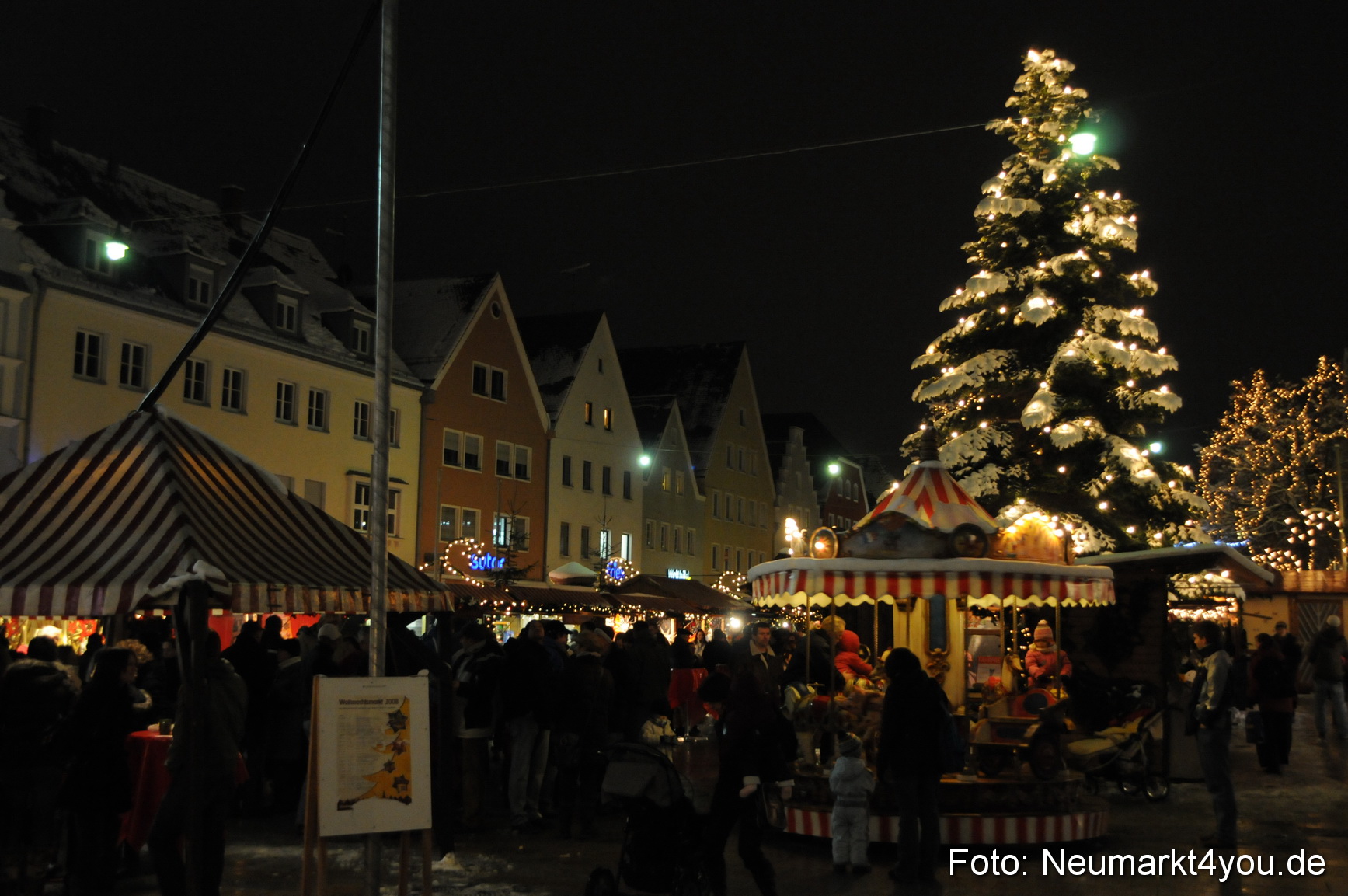 0003 Weihnachtsmarkt Neumarkt 131208