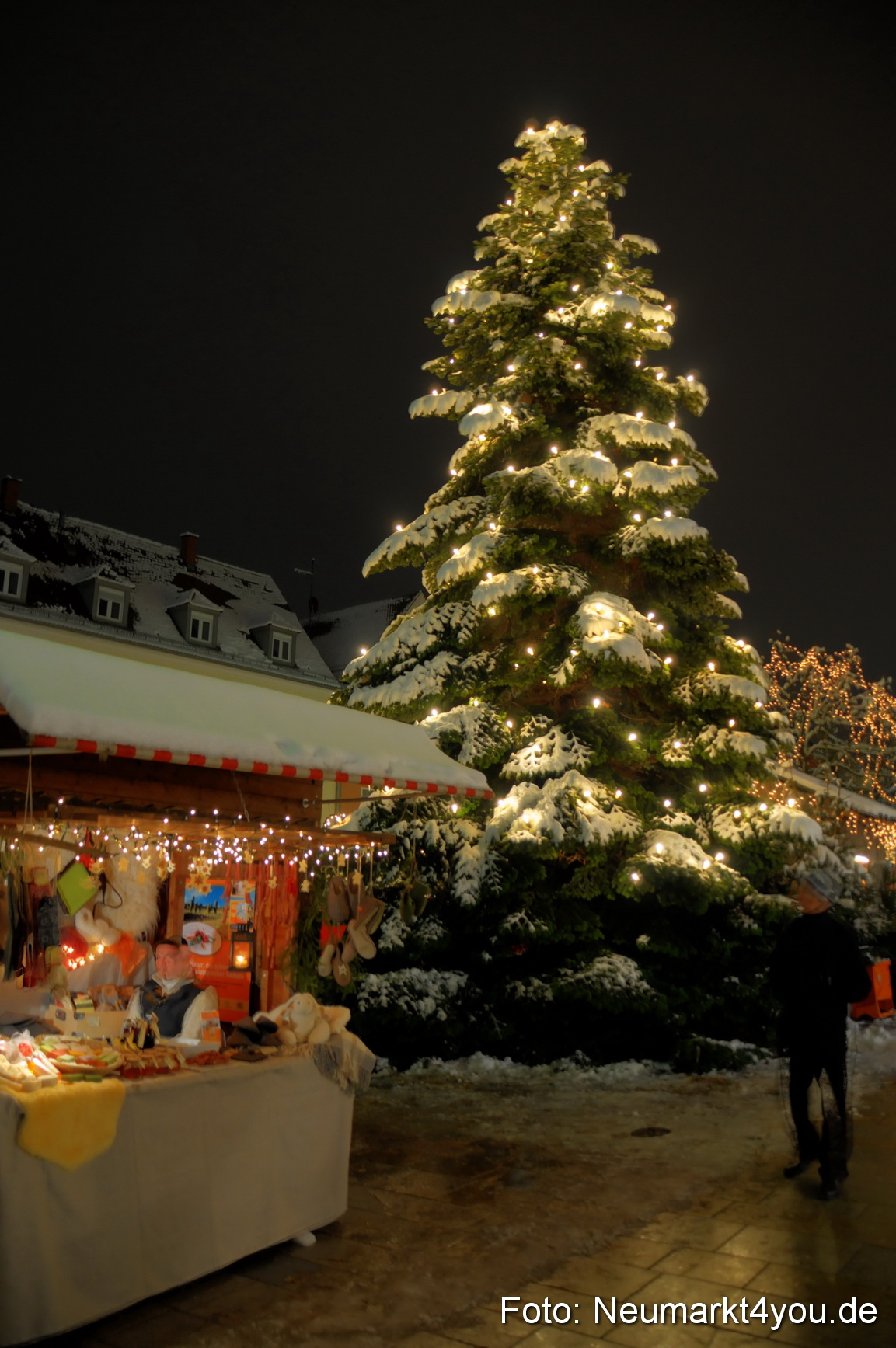 0006 Weihnachtsmarkt Neumarkt 131208