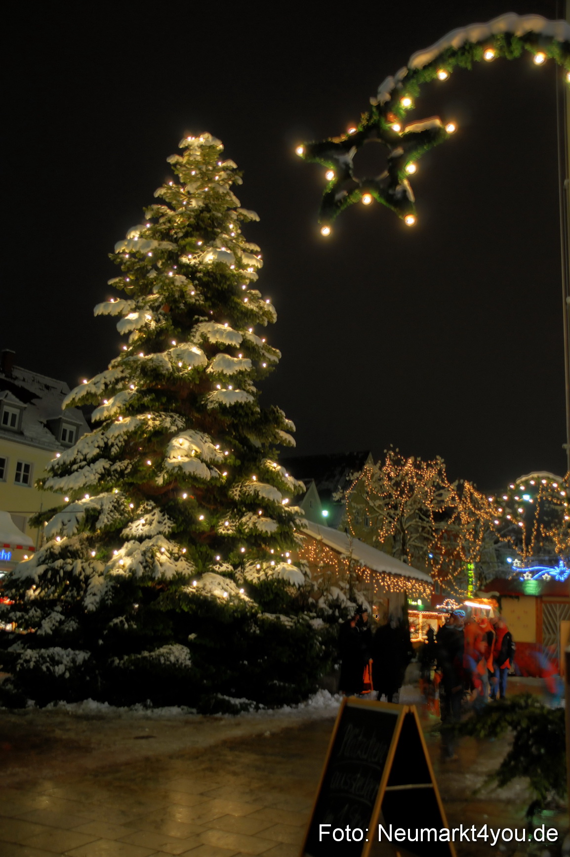 0008 Weihnachtsmarkt Neumarkt 131208