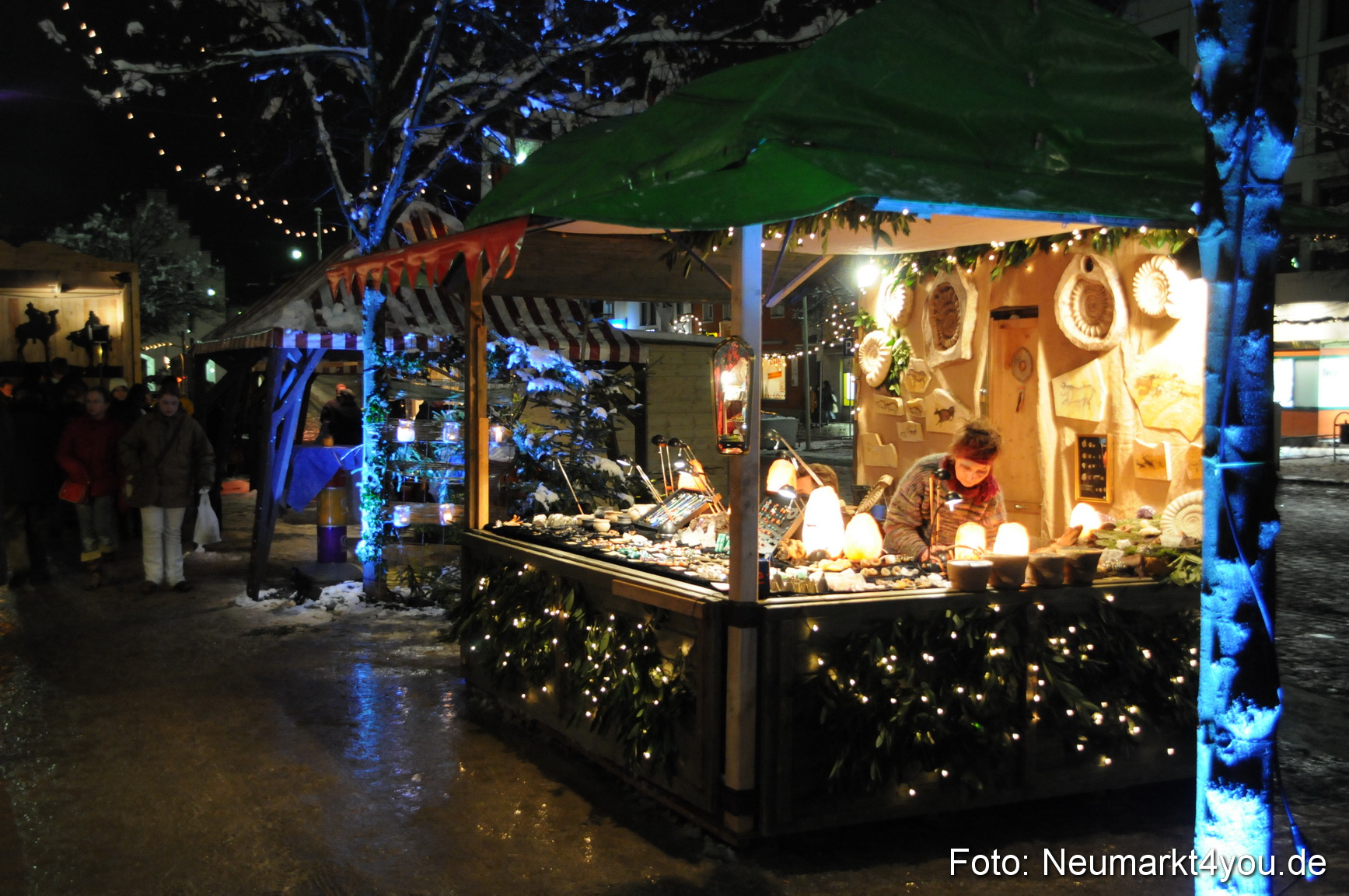 0011 Weihnachtsmarkt Neumarkt 131208