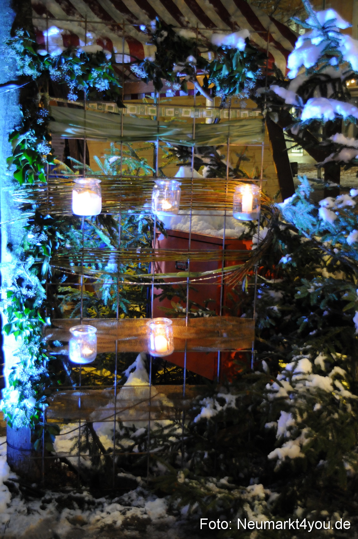 0014 Weihnachtsmarkt Neumarkt 131208