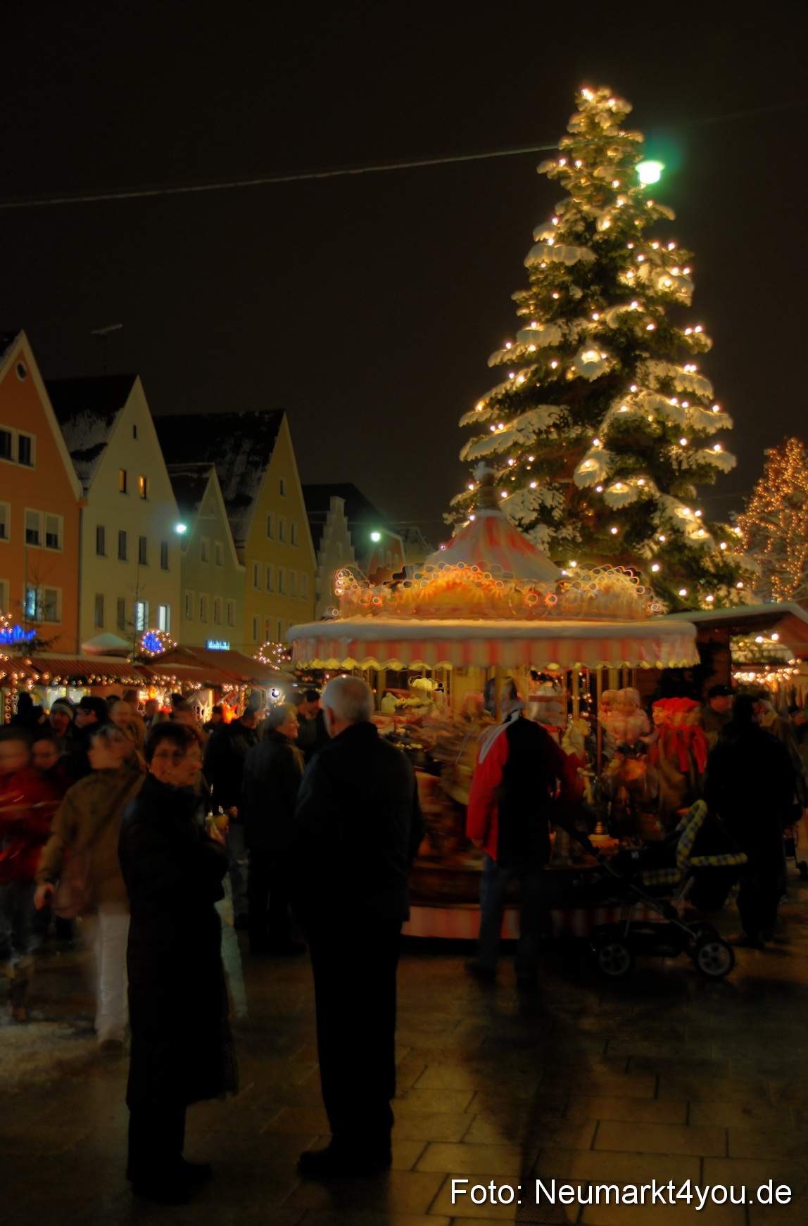 0023 Weihnachtsmarkt Neumarkt 131208