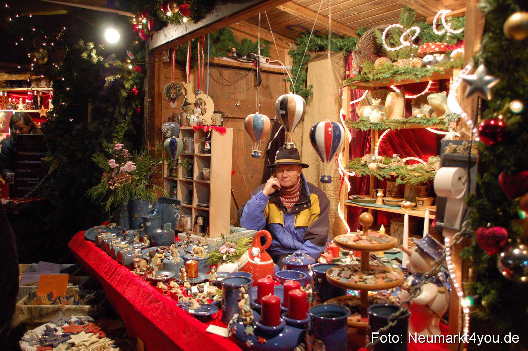 0024 Weihnachtsmarkt Neumarkt 271108