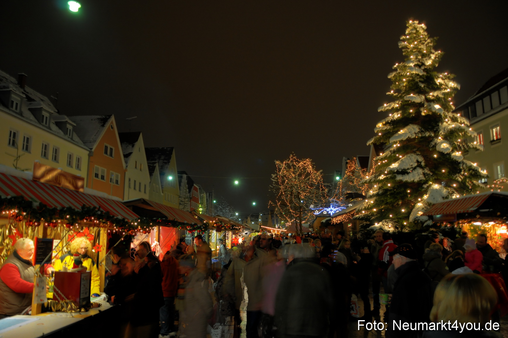 0028 Weihnachtsmarkt Neumarkt 131208