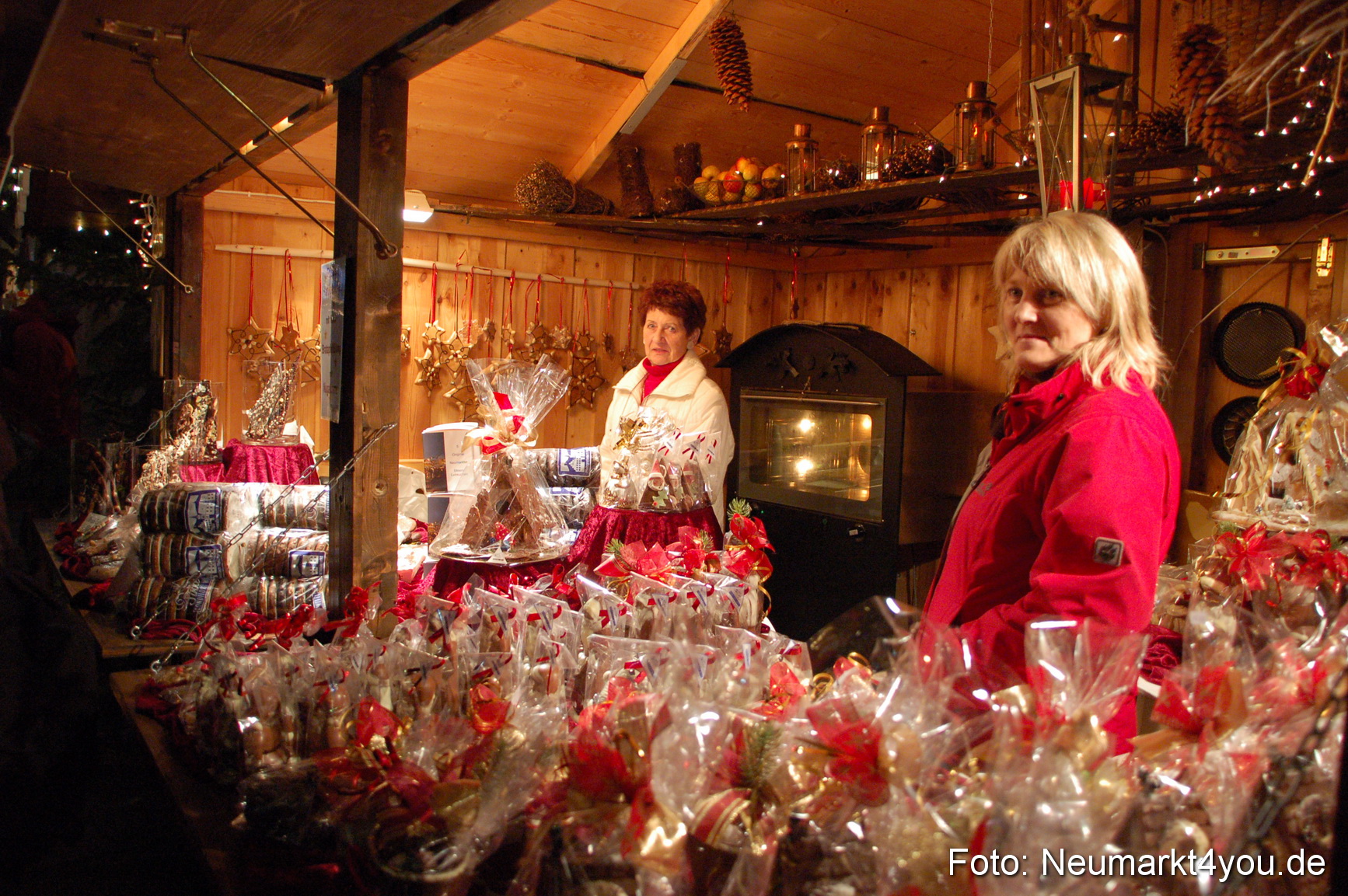 0028 Weihnachtsmarkt Neumarkt 271108