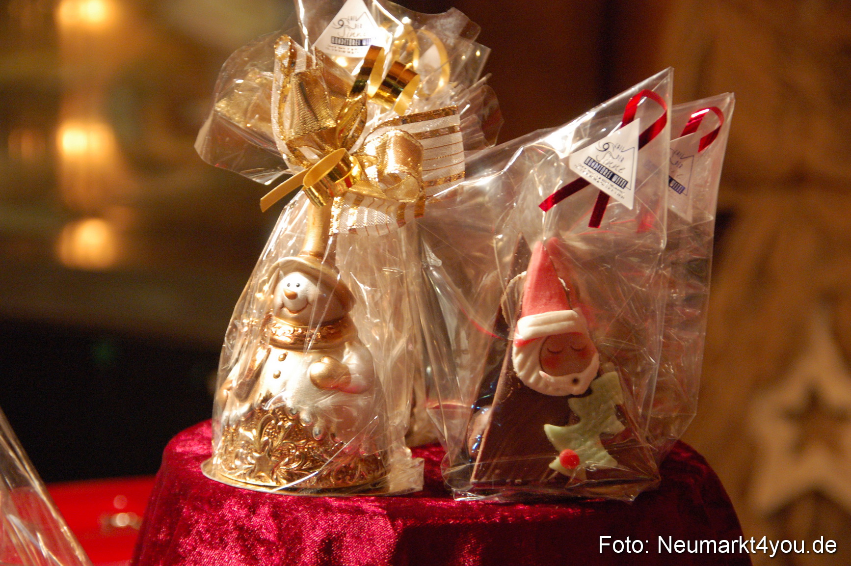 0029 Weihnachtsmarkt Neumarkt 271108