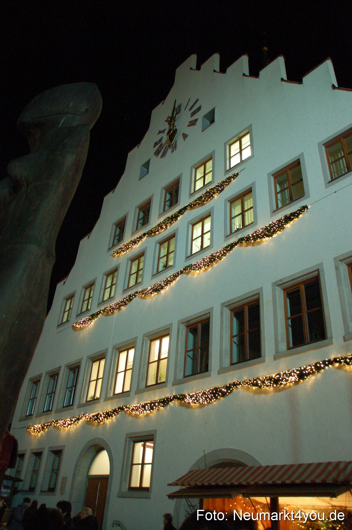 0034 Weihnachtsmarkt Neumarkt 271108