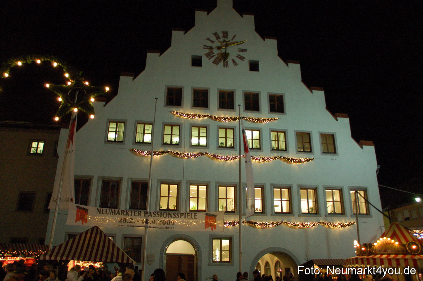 0037 Weihnachtsmarkt Neumarkt 271108