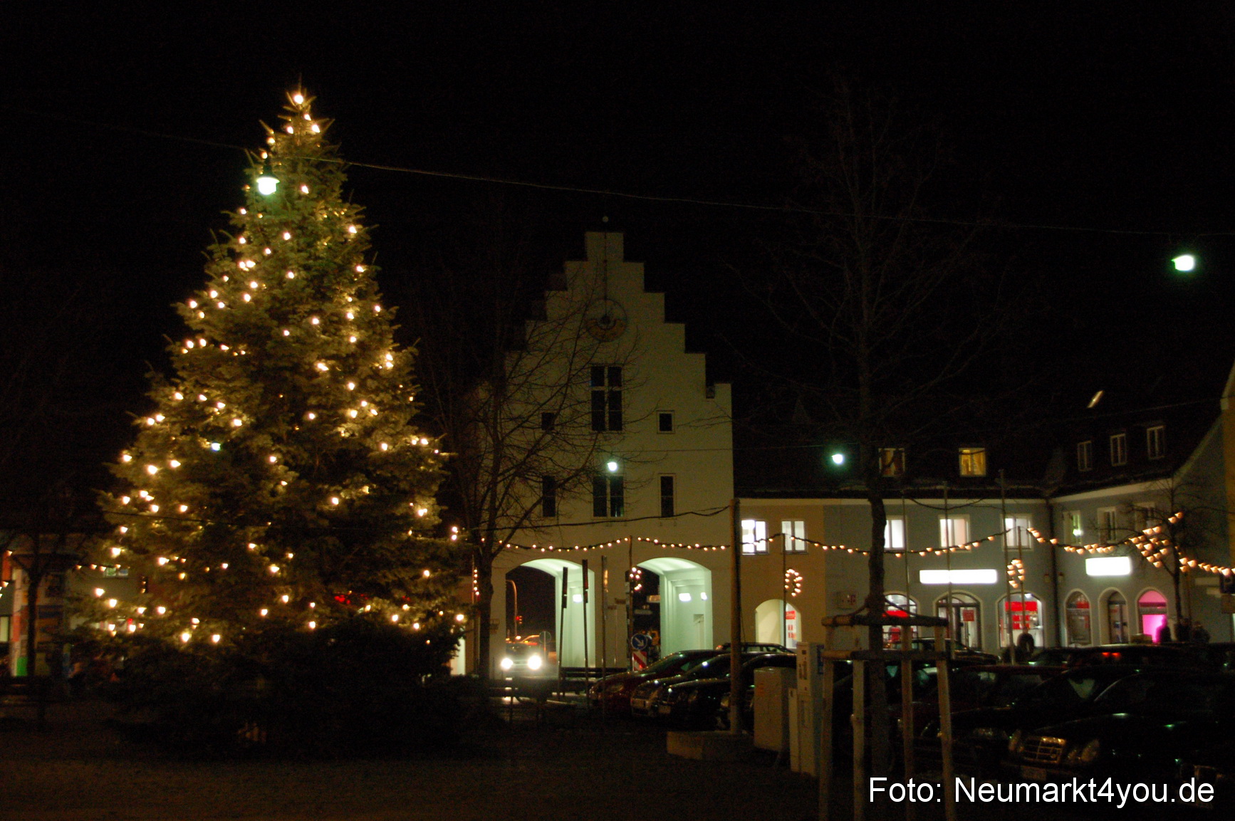 0039 Weihnachtsmarkt Neumarkt 271108