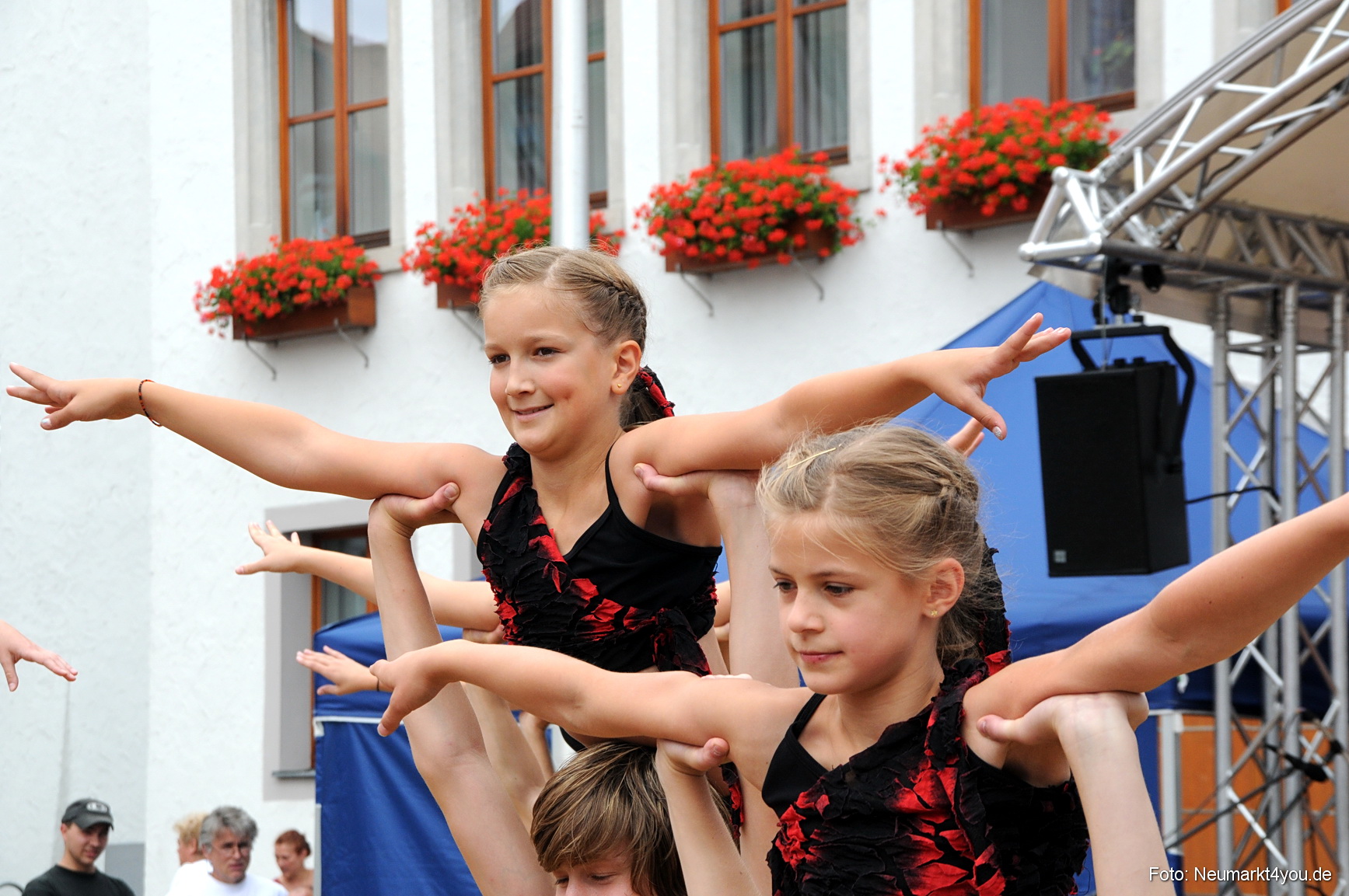 0022 Zeitungs Zeit 190708