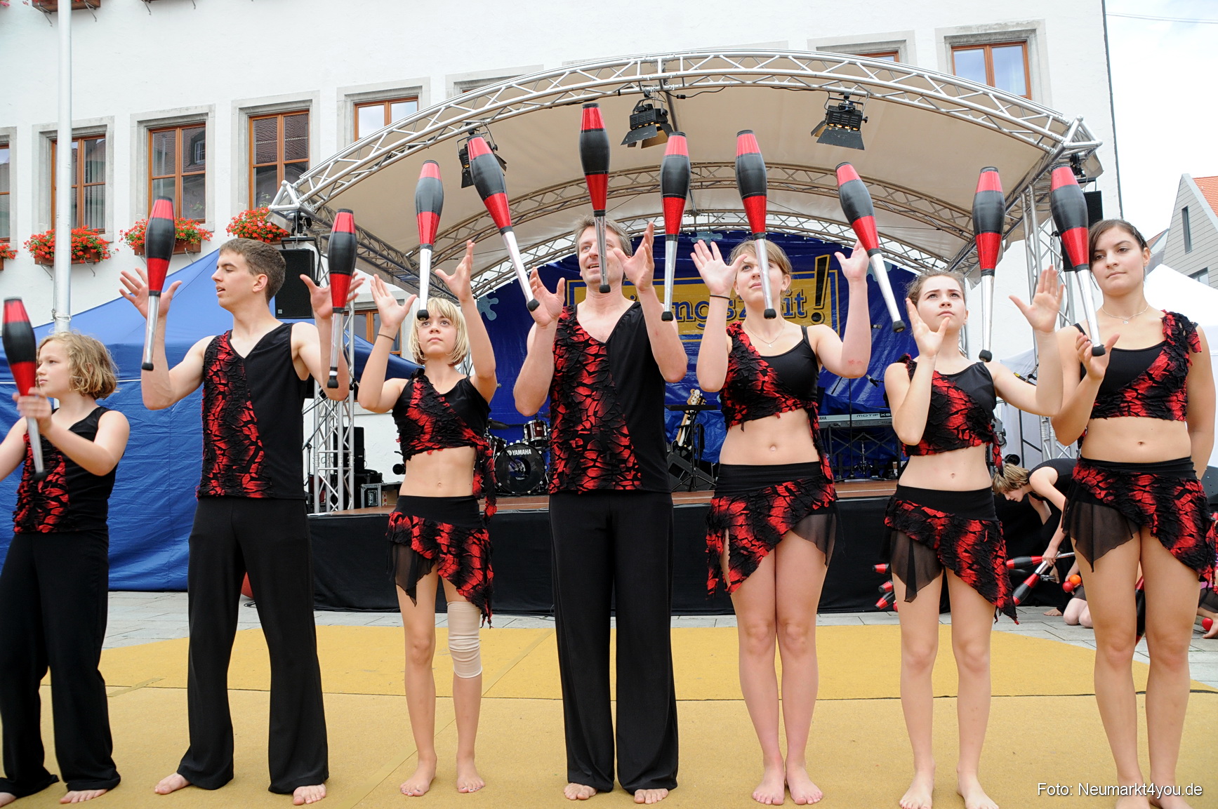 0025 Zeitungs Zeit 190708