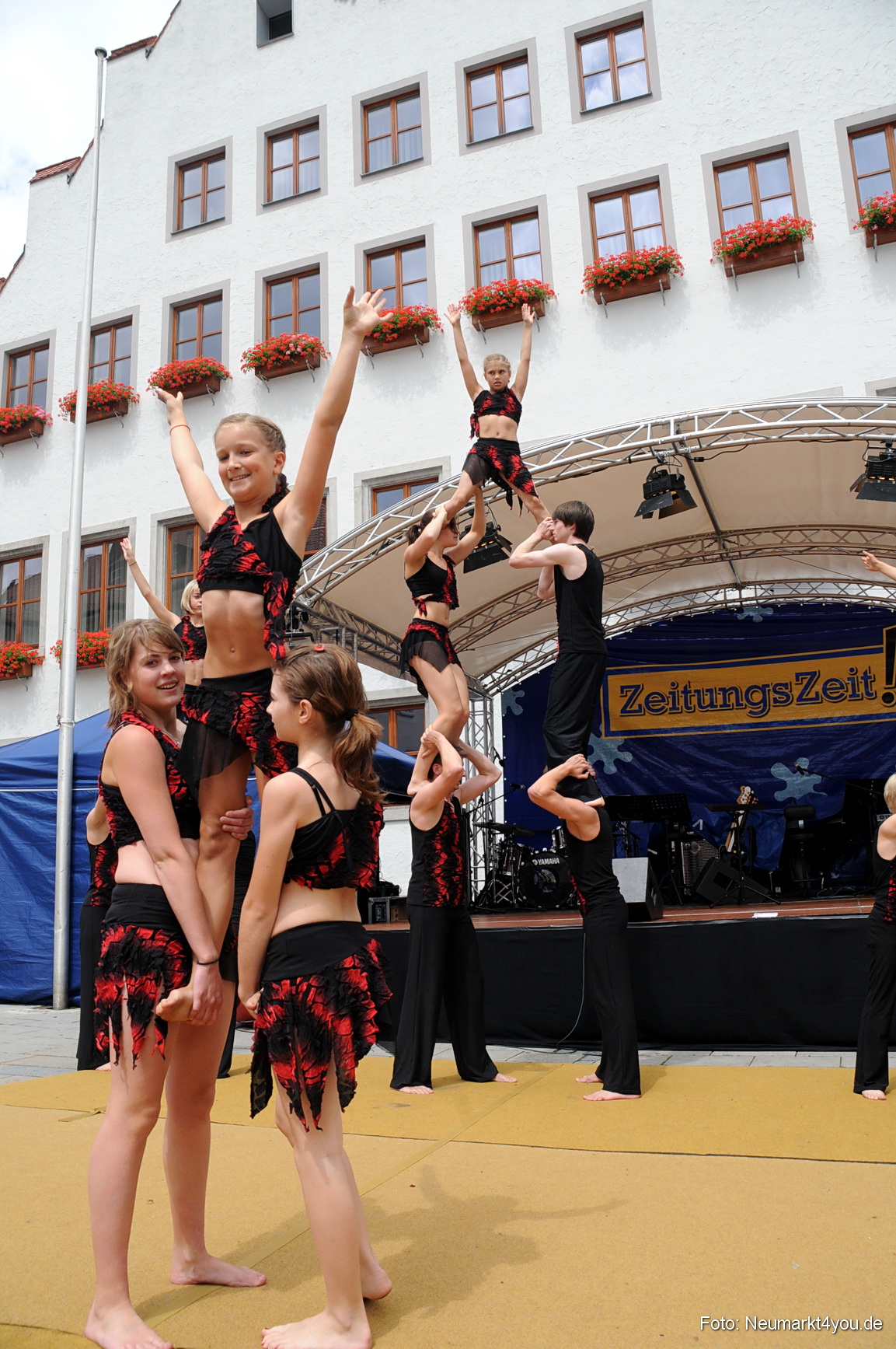 0033 Zeitungs Zeit 190708