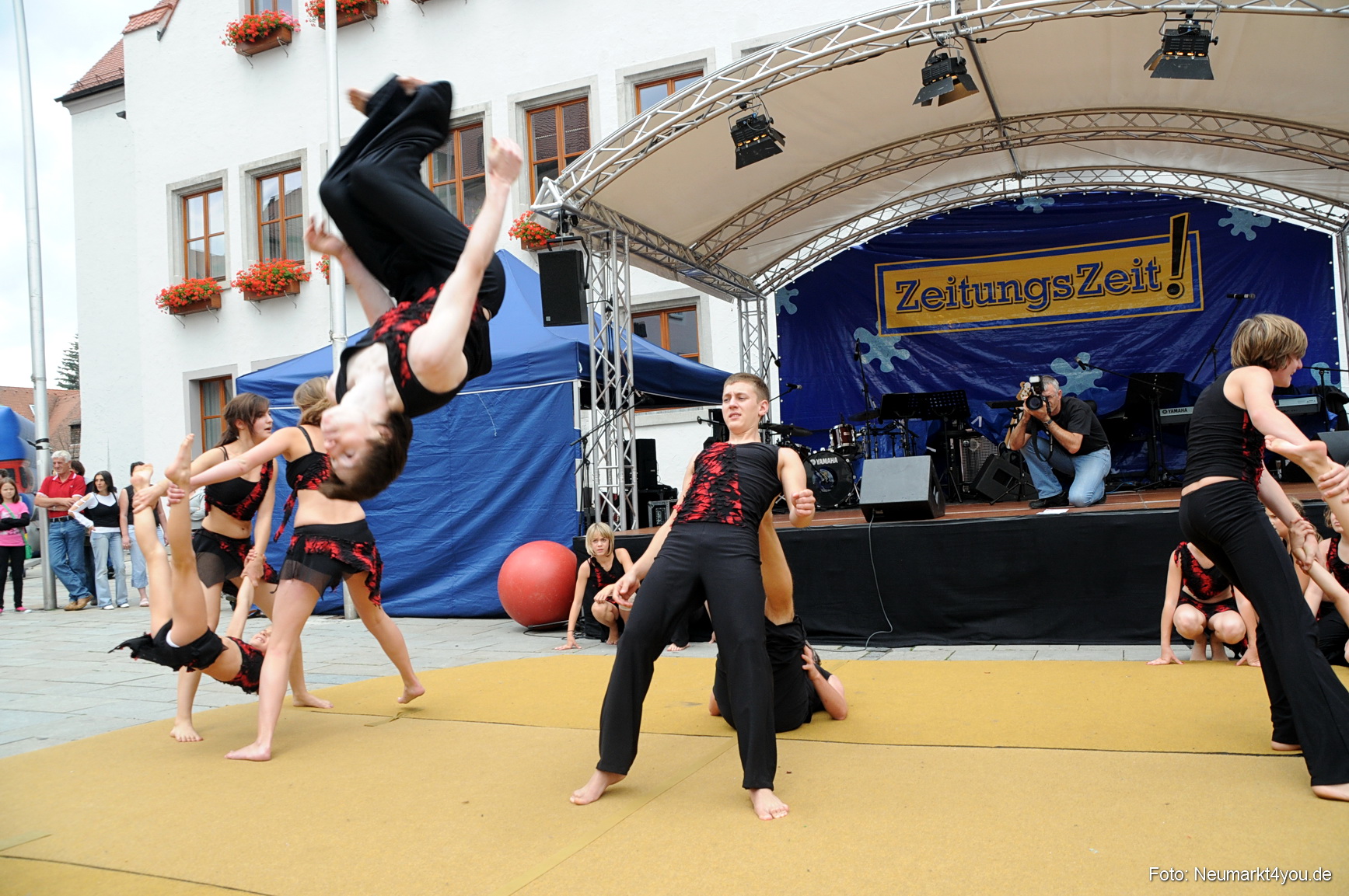 0037 Zeitungs Zeit 190708