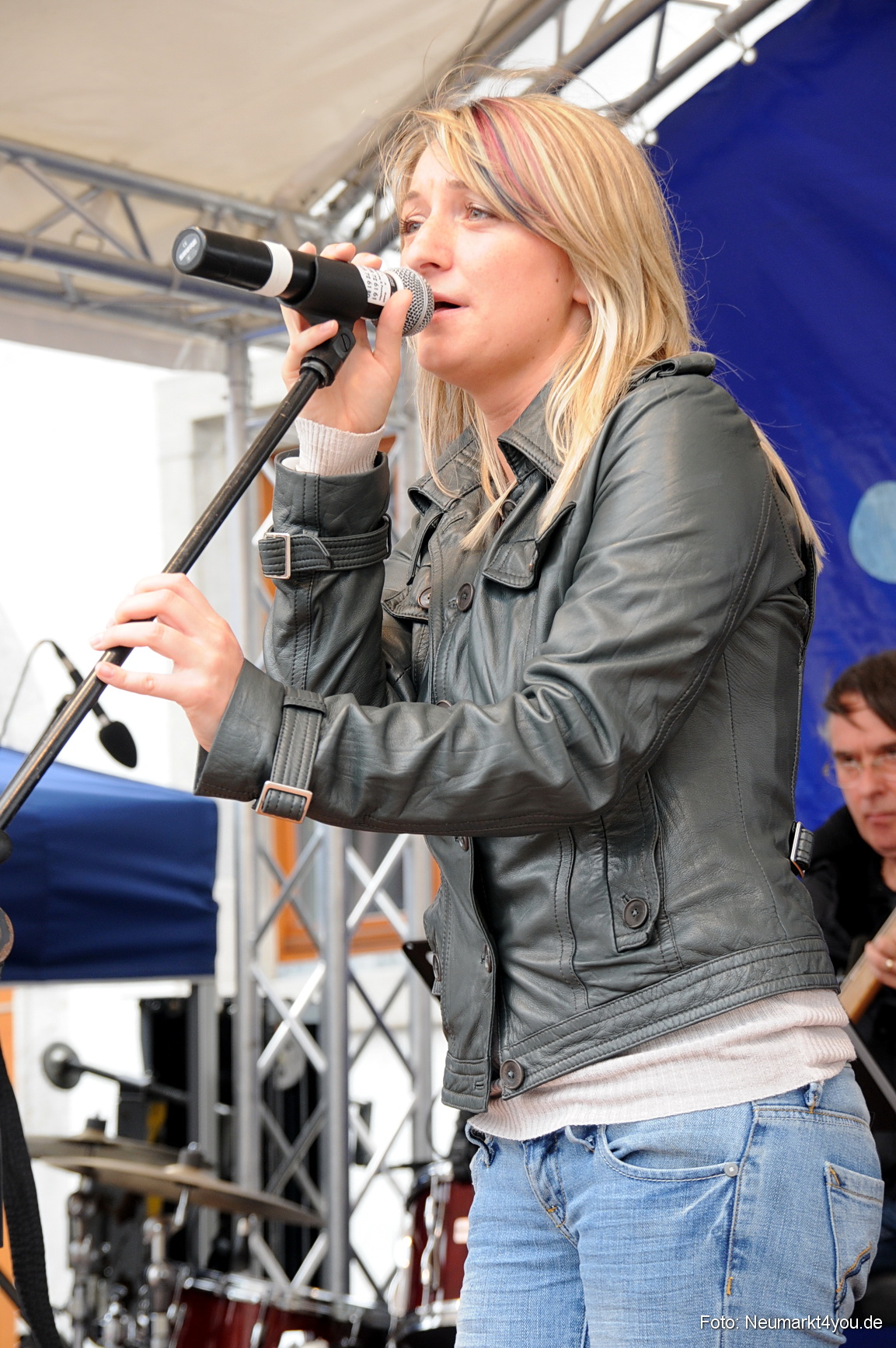 0048 Zeitungs Zeit 190708