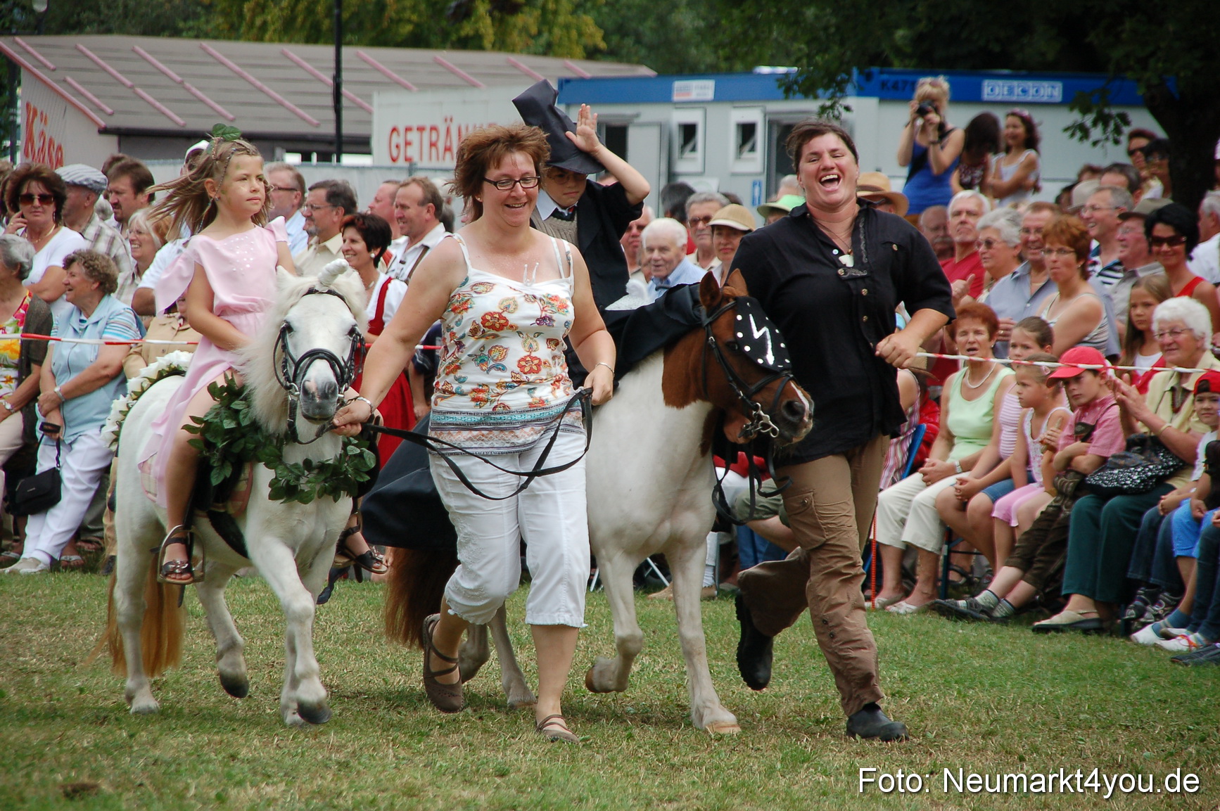 0154 Pferdeschau Volksfest 170809