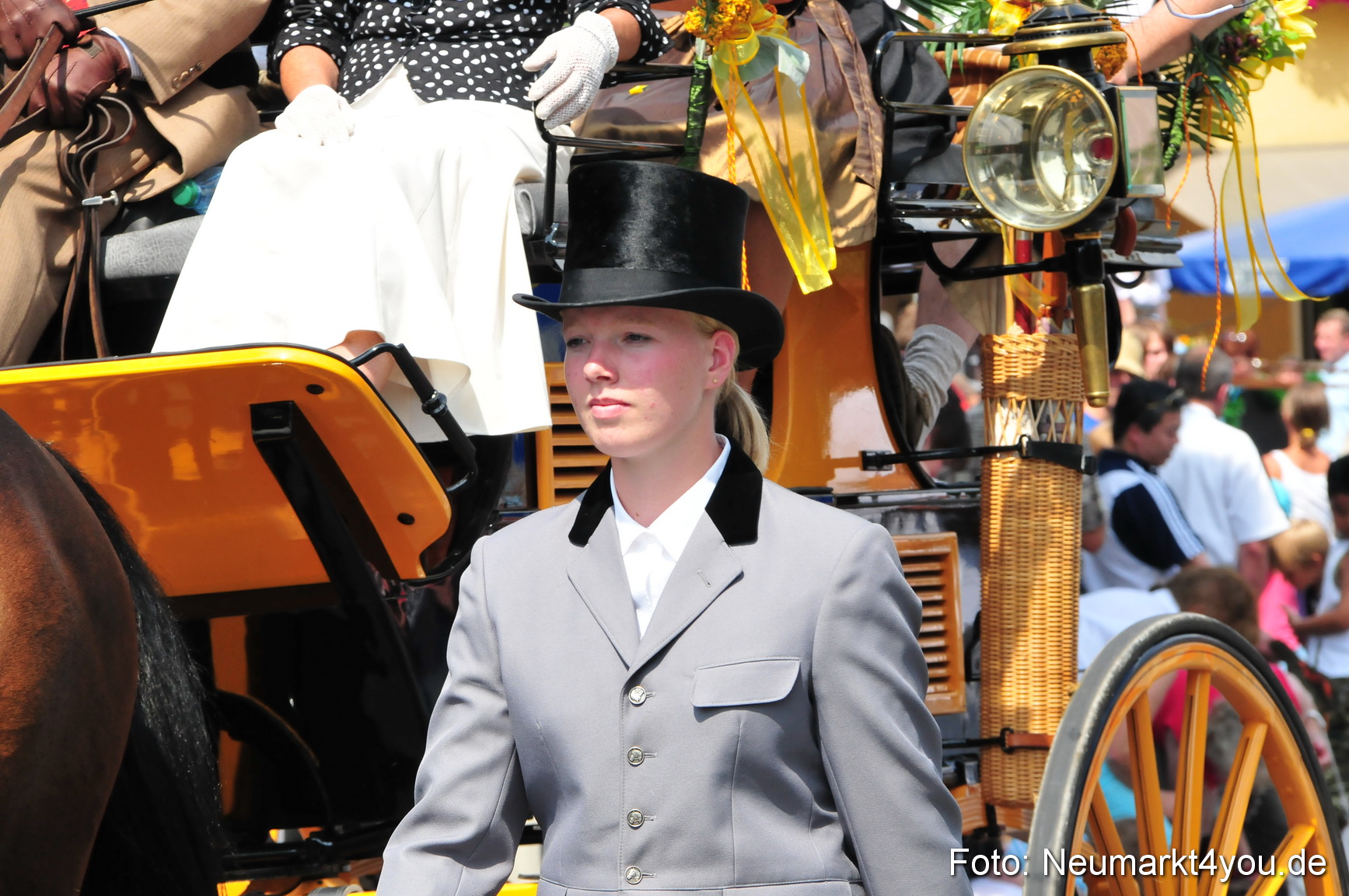 0007 Volksfestzug Neumarkt 090809