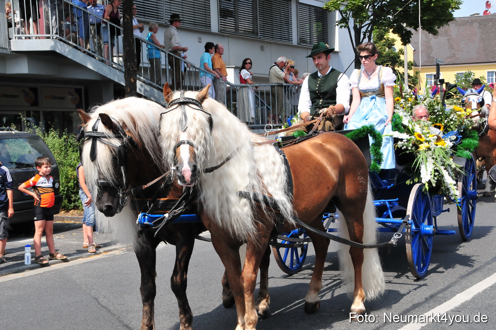 0009 Volksfestzug Neumarkt 090809