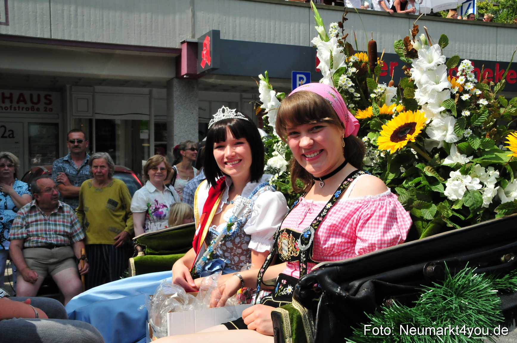 0015 Volksfestzug Neumarkt 090809