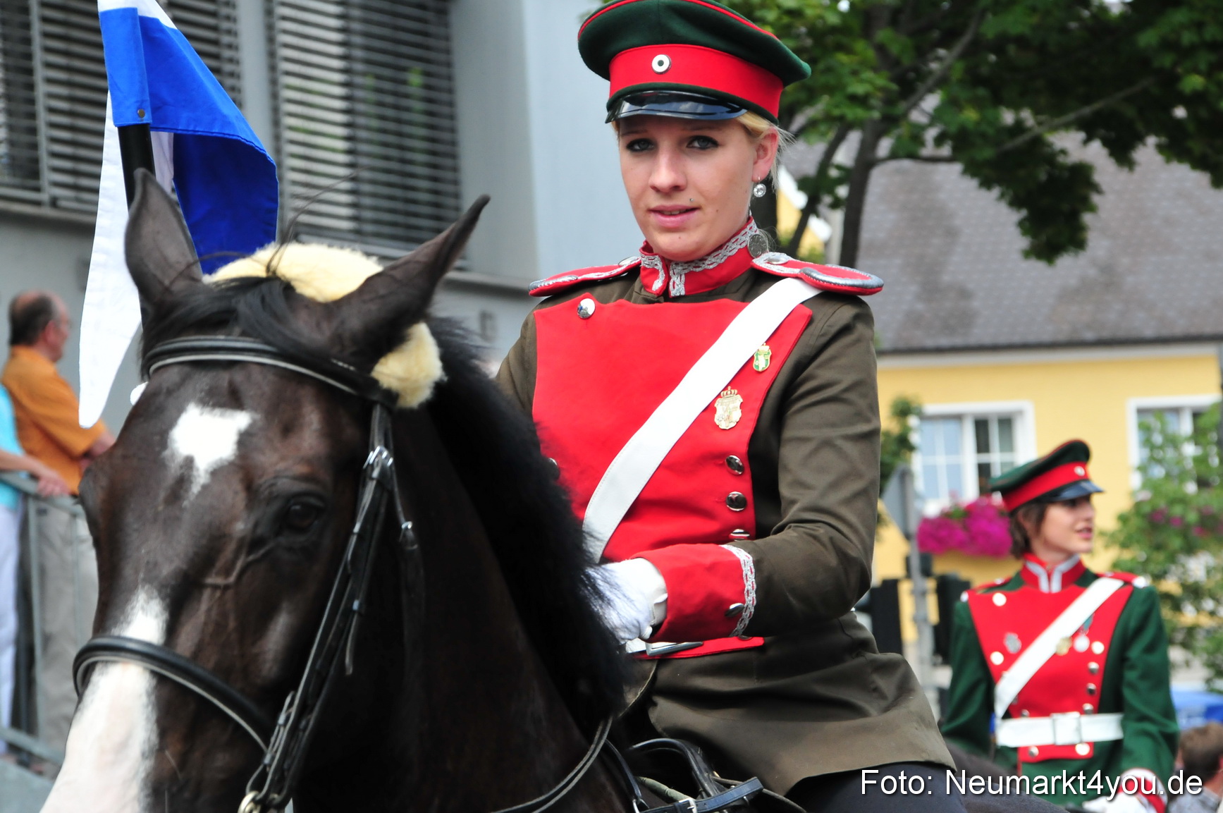 0019 Volksfestzug Neumarkt 090809