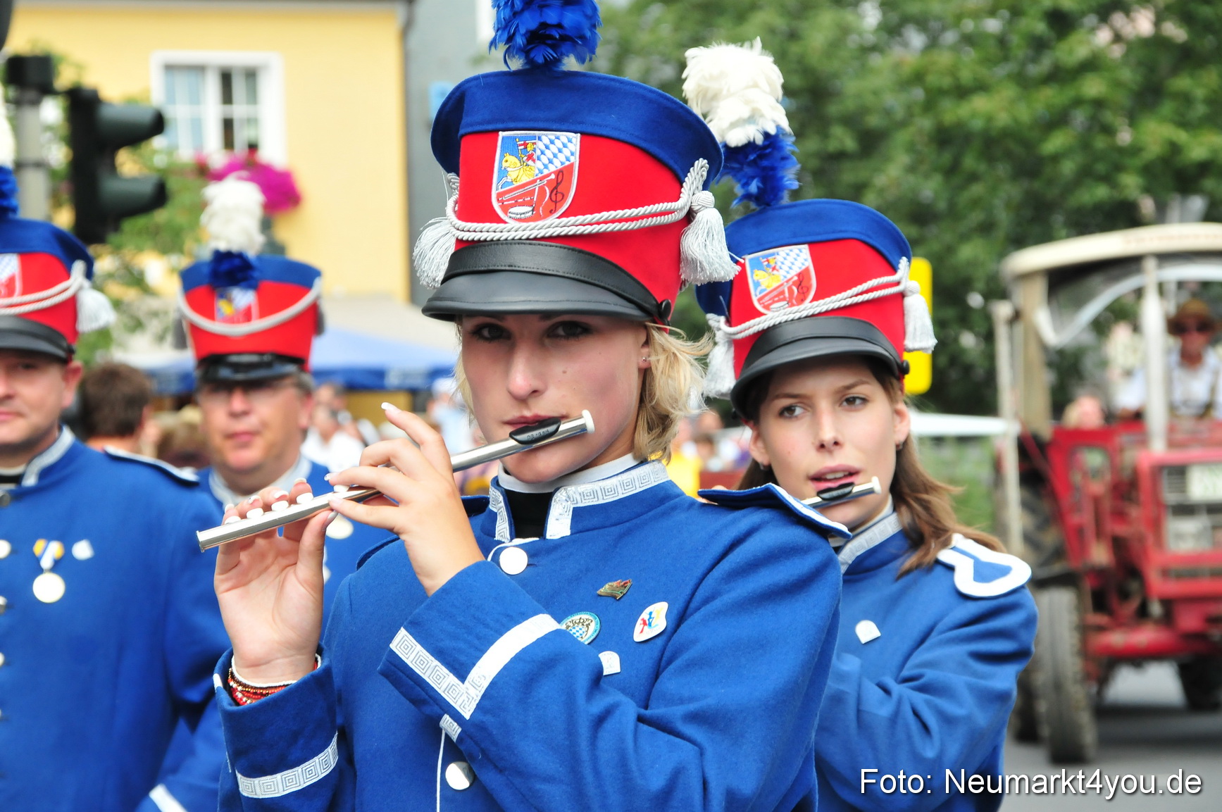 0030 Volksfestzug Neumarkt 090809