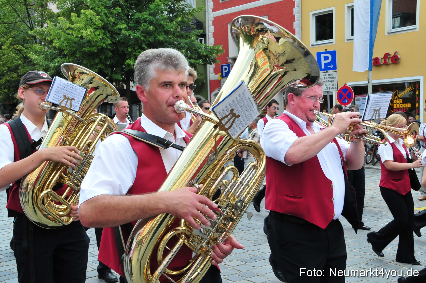 0039 Volksfestzug Neumarkt 090809
