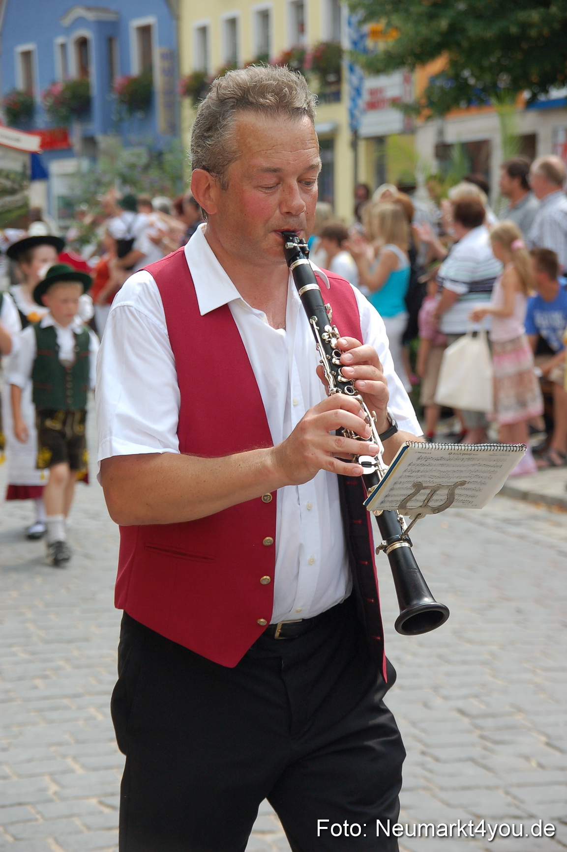 0049 Volksfestzug Neumarkt 090809