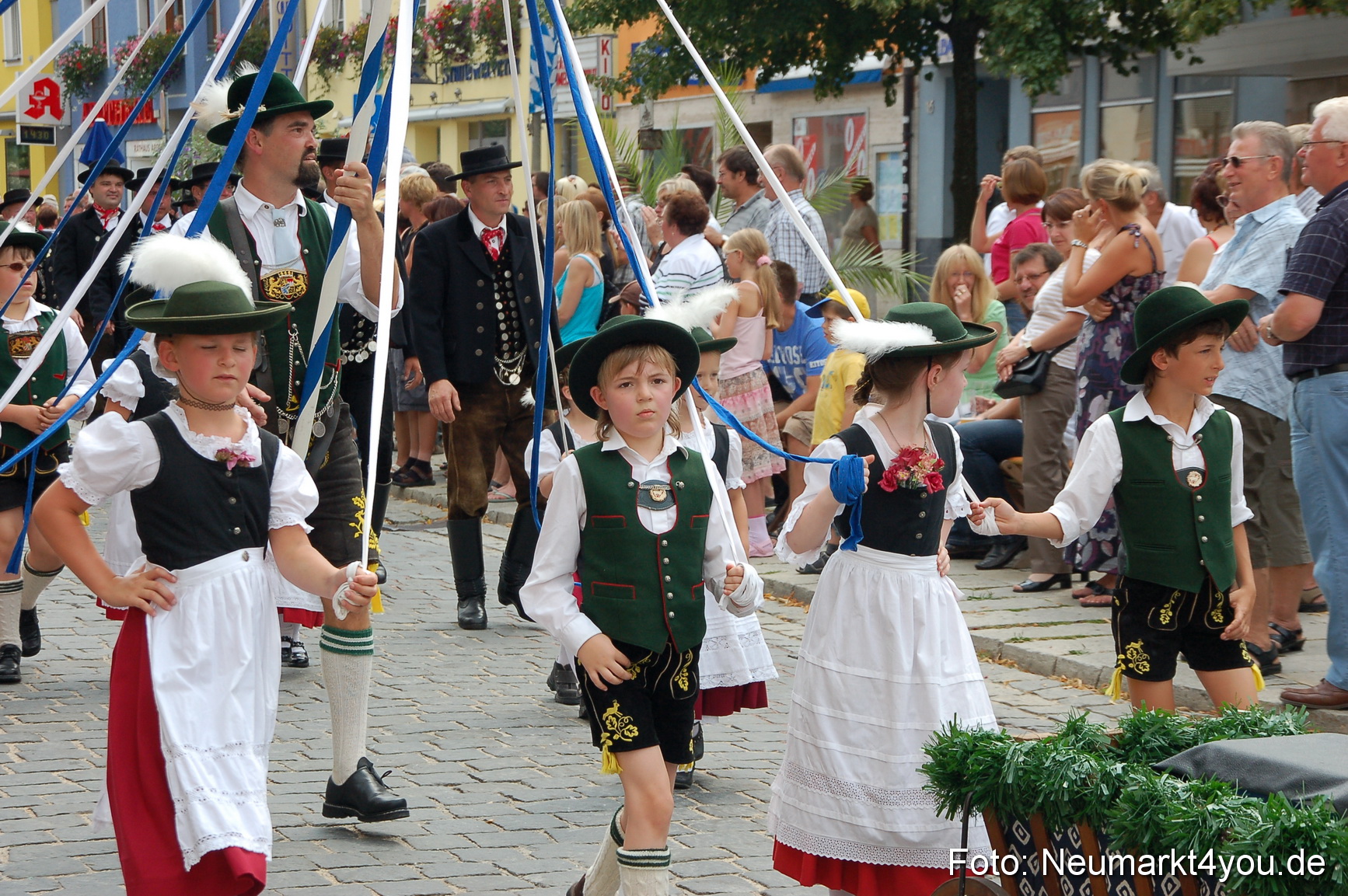 0051 Volksfestzug Neumarkt 090809