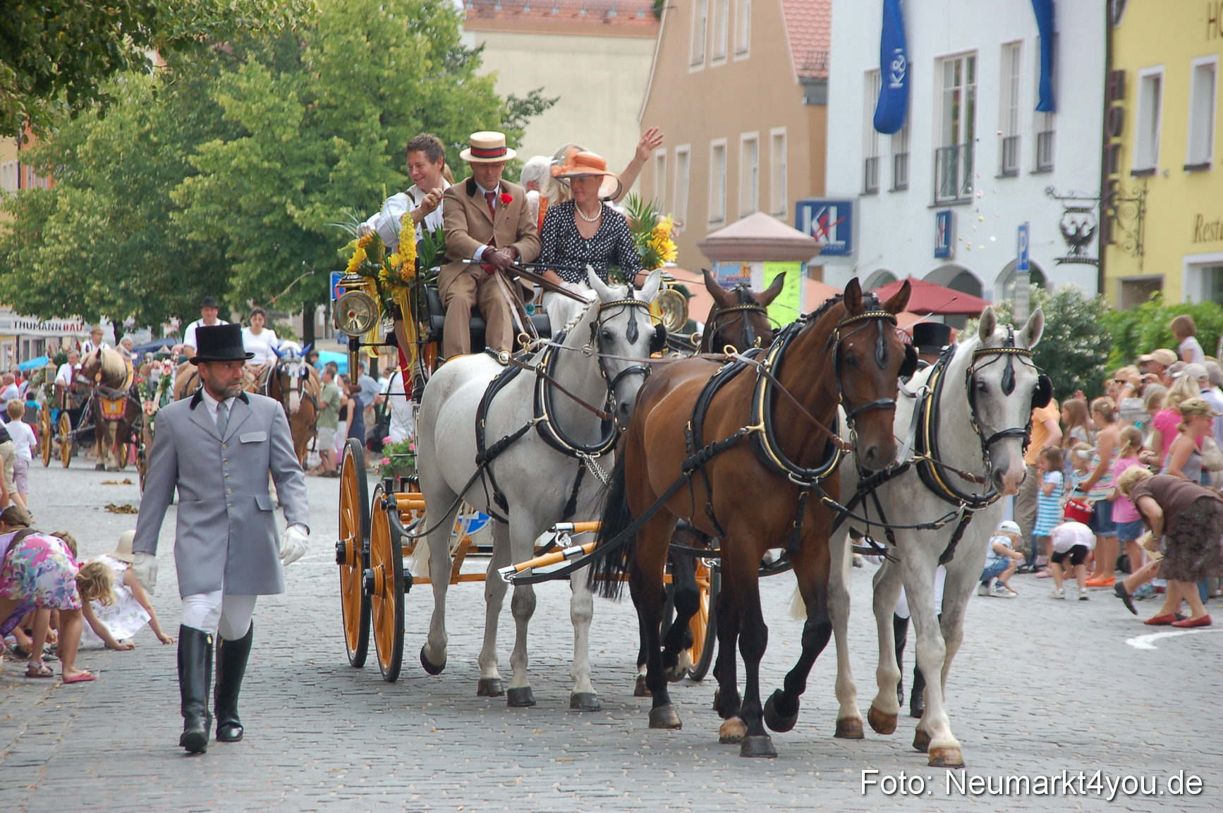 0056 Volksfestzug Neumarkt 090809