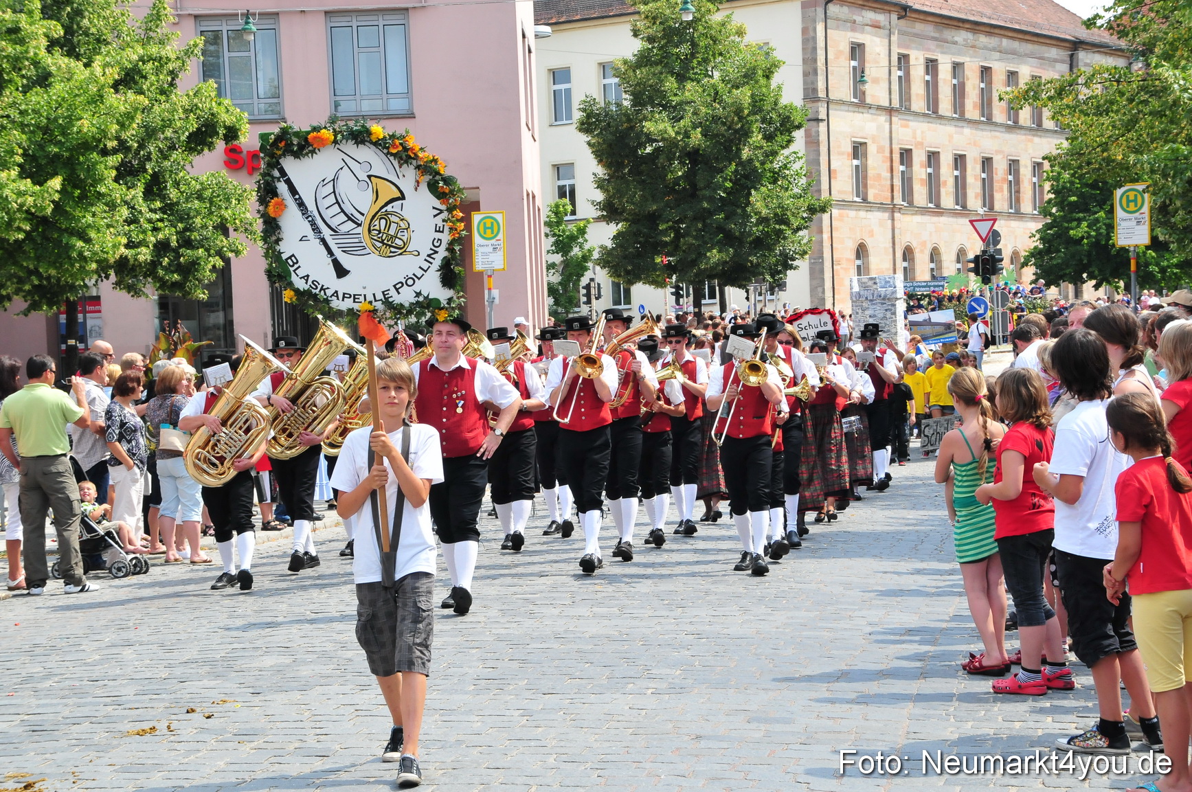 0061 Volksfestzug Neumarkt 090809