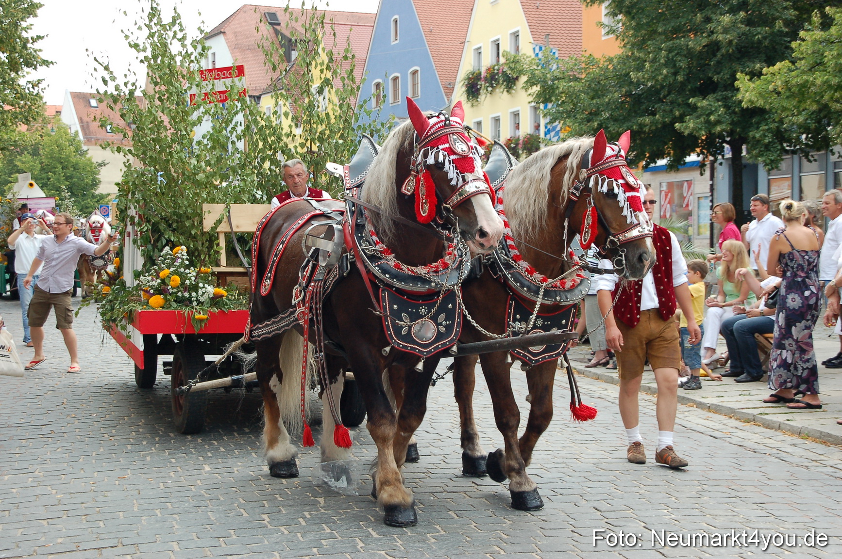 0068 Volksfestzug Neumarkt 090809