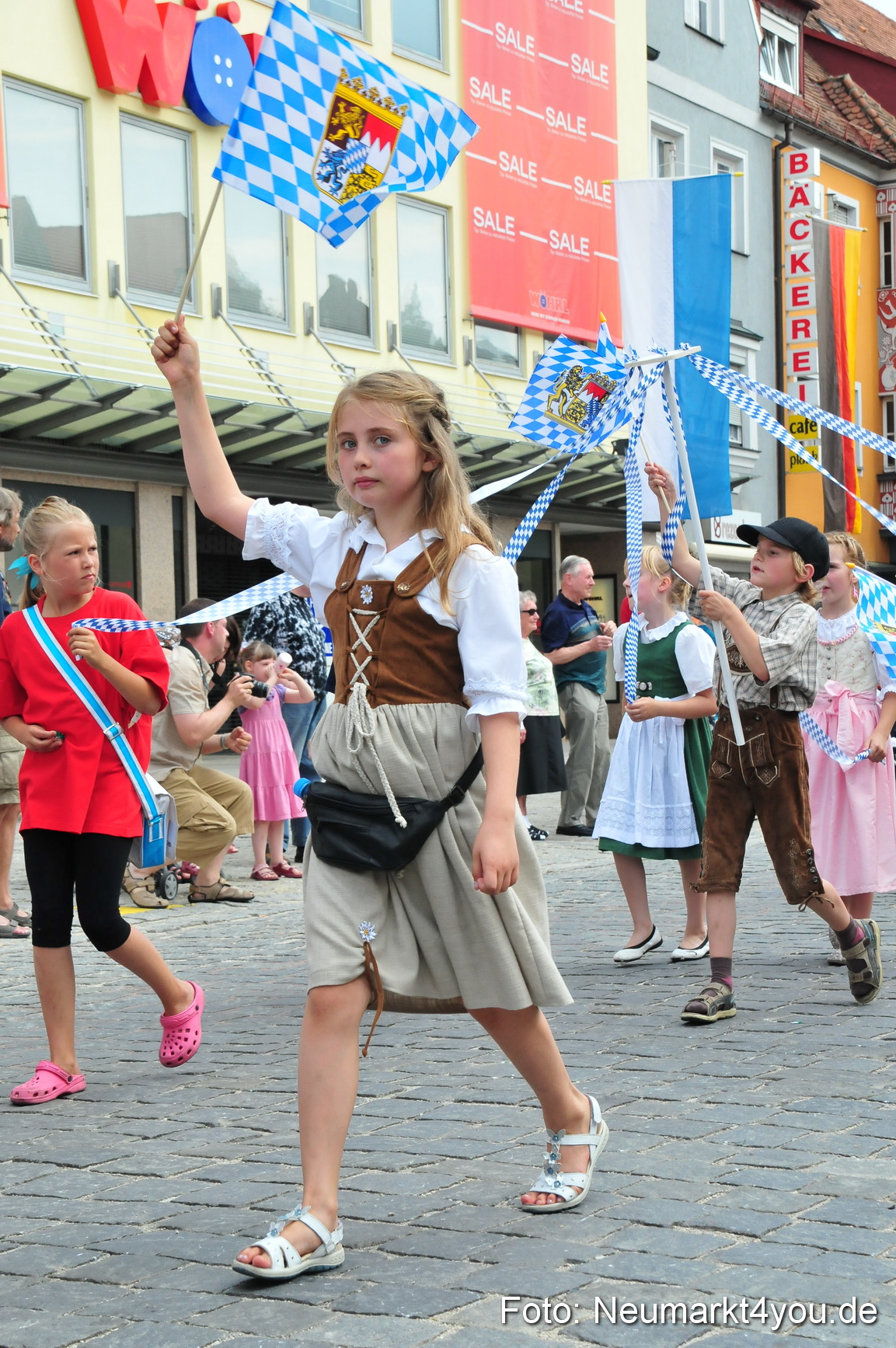 0084 Volksfestzug Neumarkt 090809