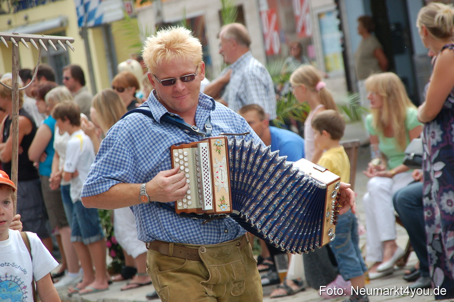 0086 Volksfestzug Neumarkt 090809