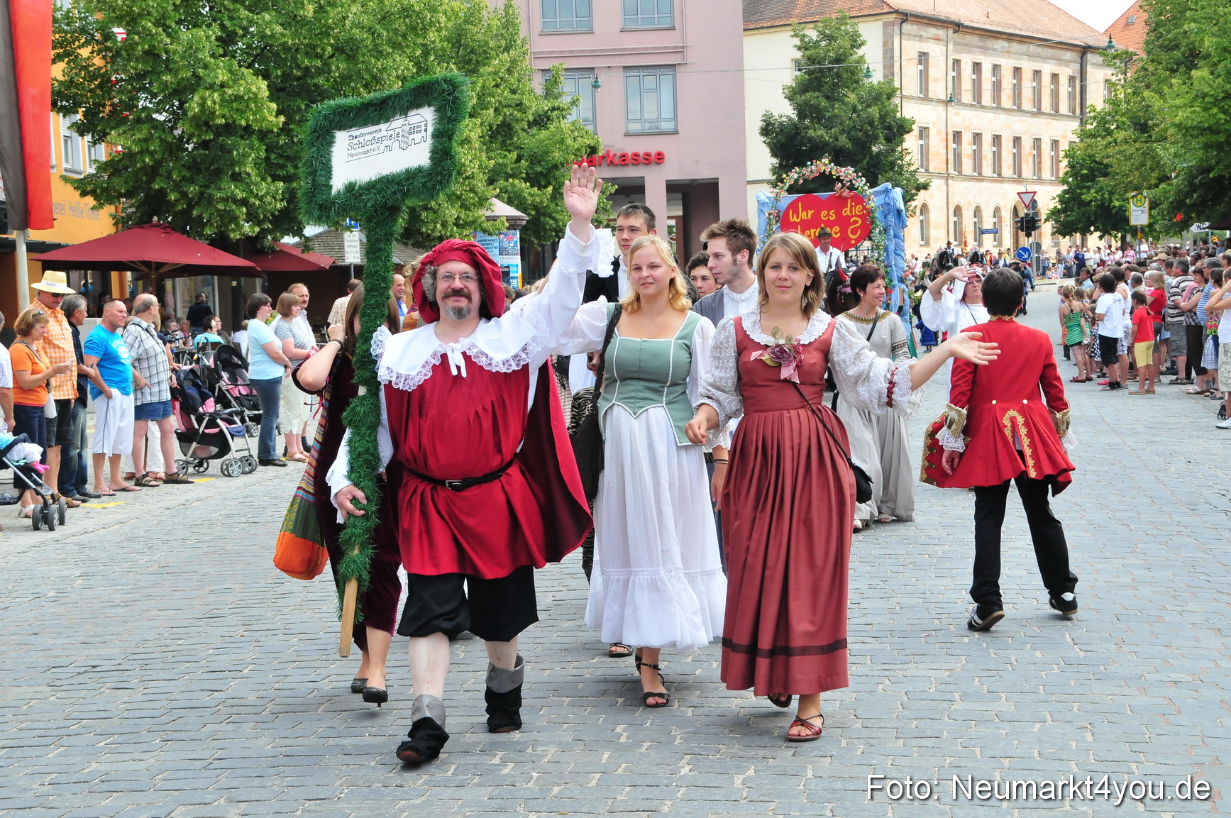 0101 Volksfestzug Neumarkt 090809