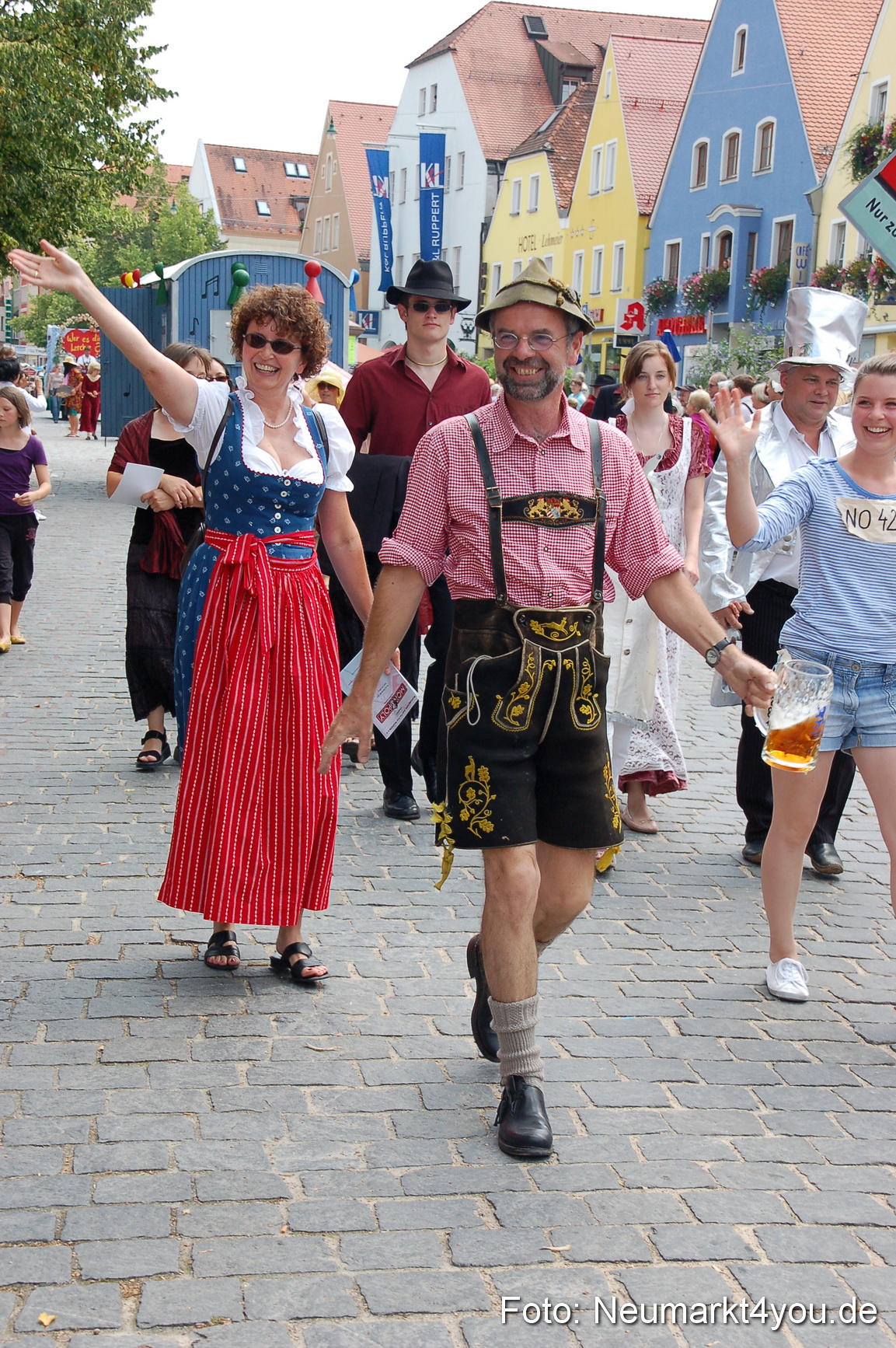 0109 Volksfestzug Neumarkt 090809