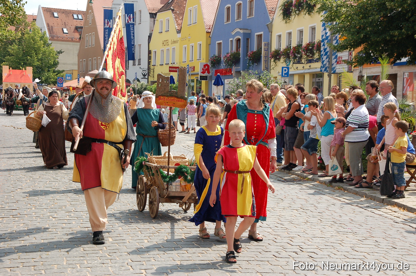 0121 Volksfestzug Neumarkt 090809