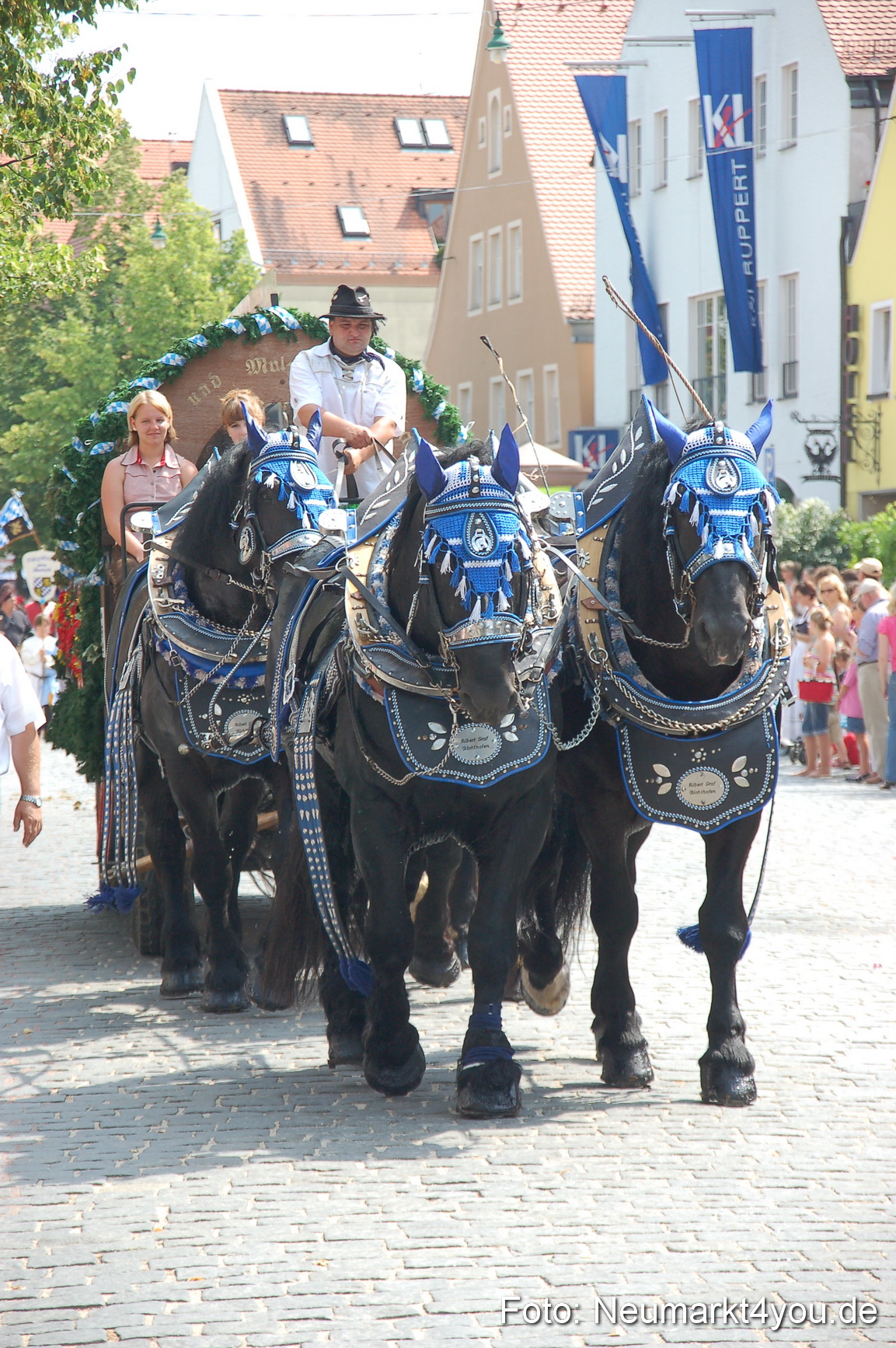 0129 Volksfestzug Neumarkt 090809