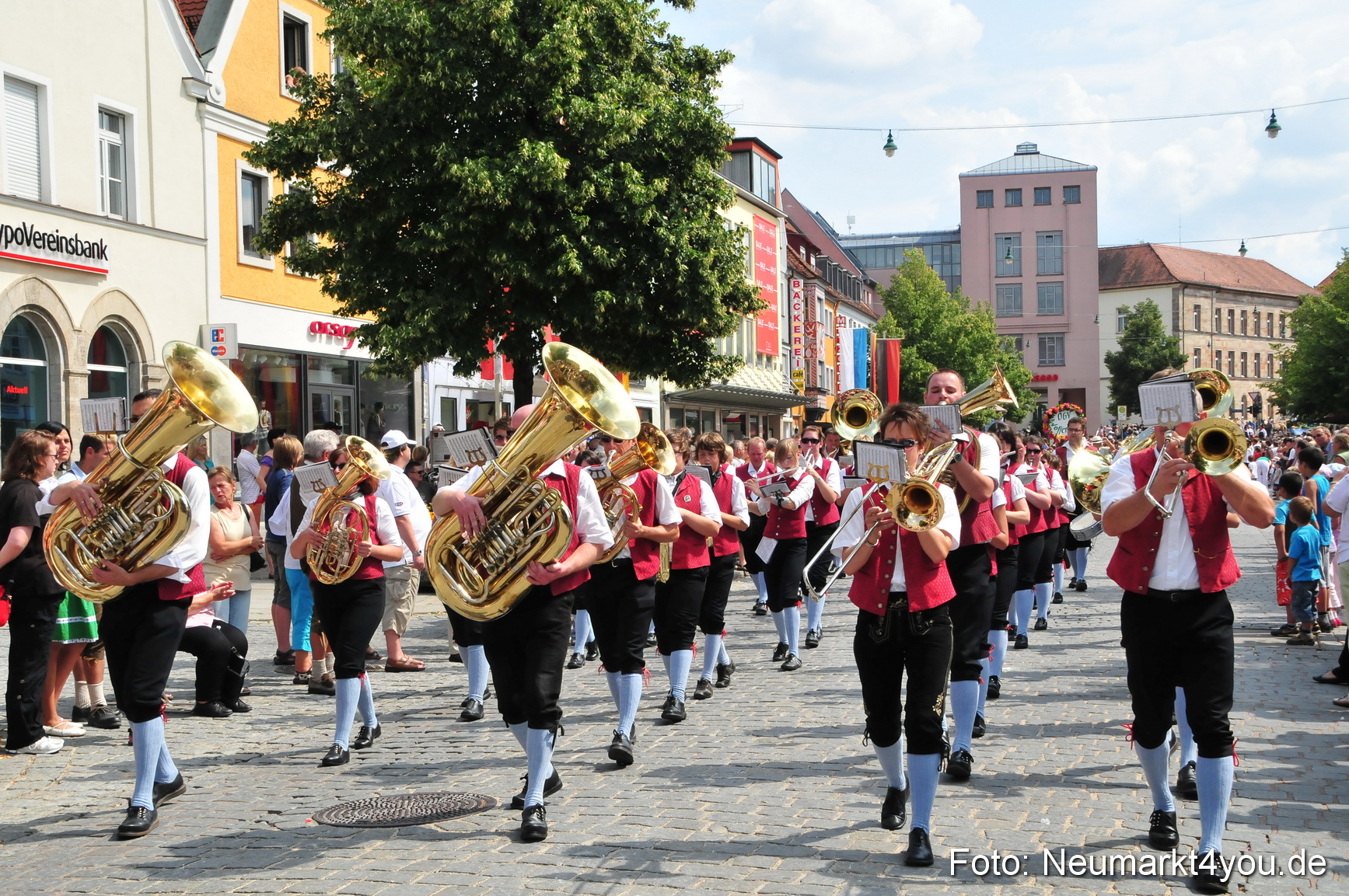 0138 Volksfestzug Neumarkt 090809