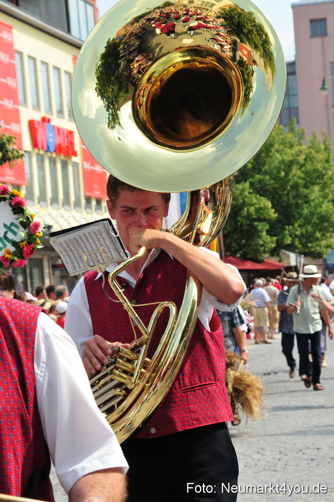 0140 Volksfestzug Neumarkt 090809