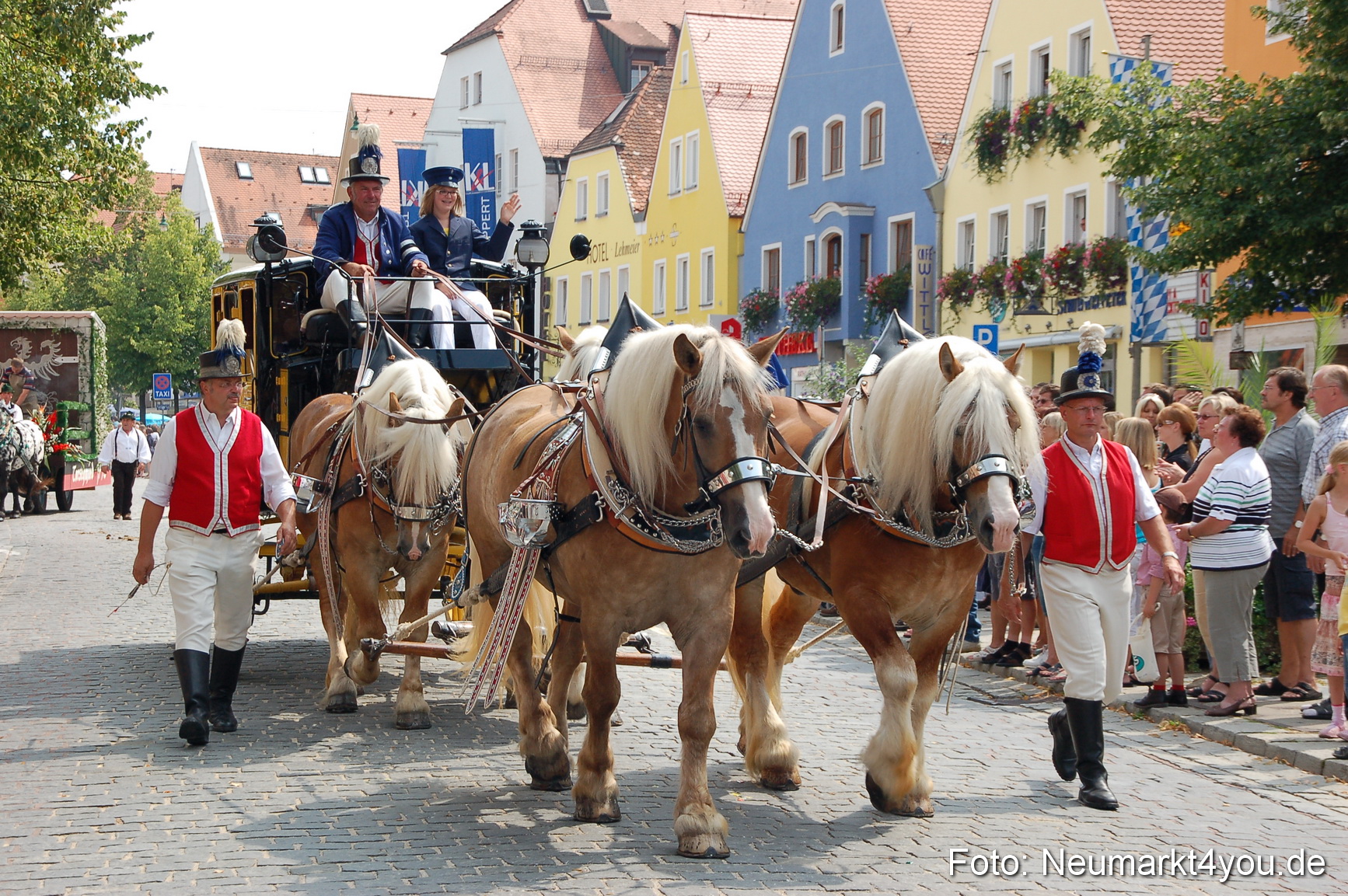 0141 Volksfestzug Neumarkt 090809