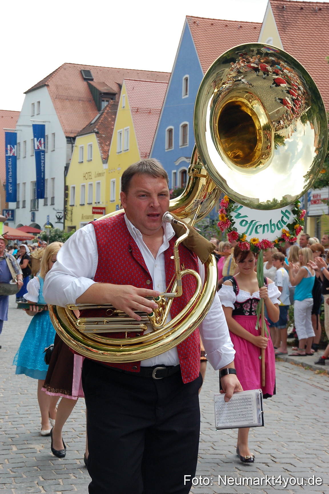 0146 Volksfestzug Neumarkt 090809