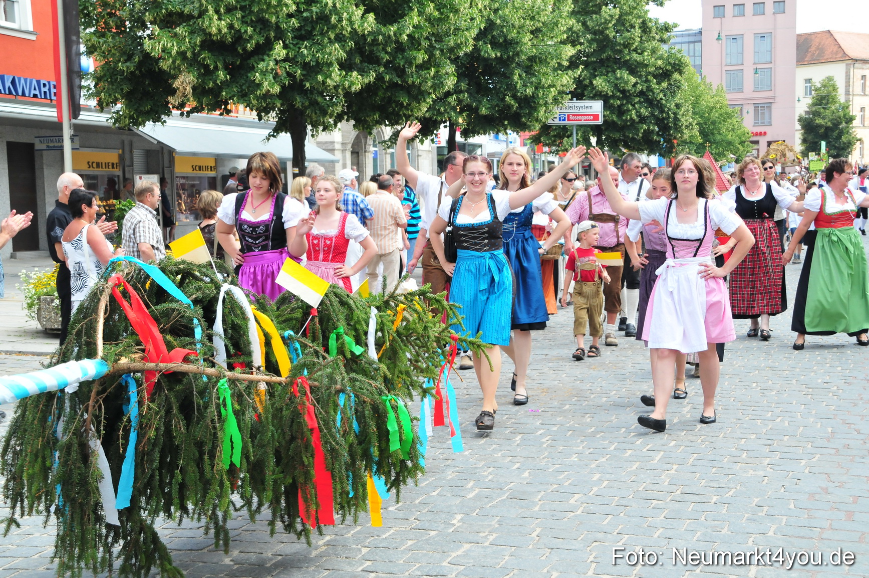 0149 Volksfestzug Neumarkt 090809