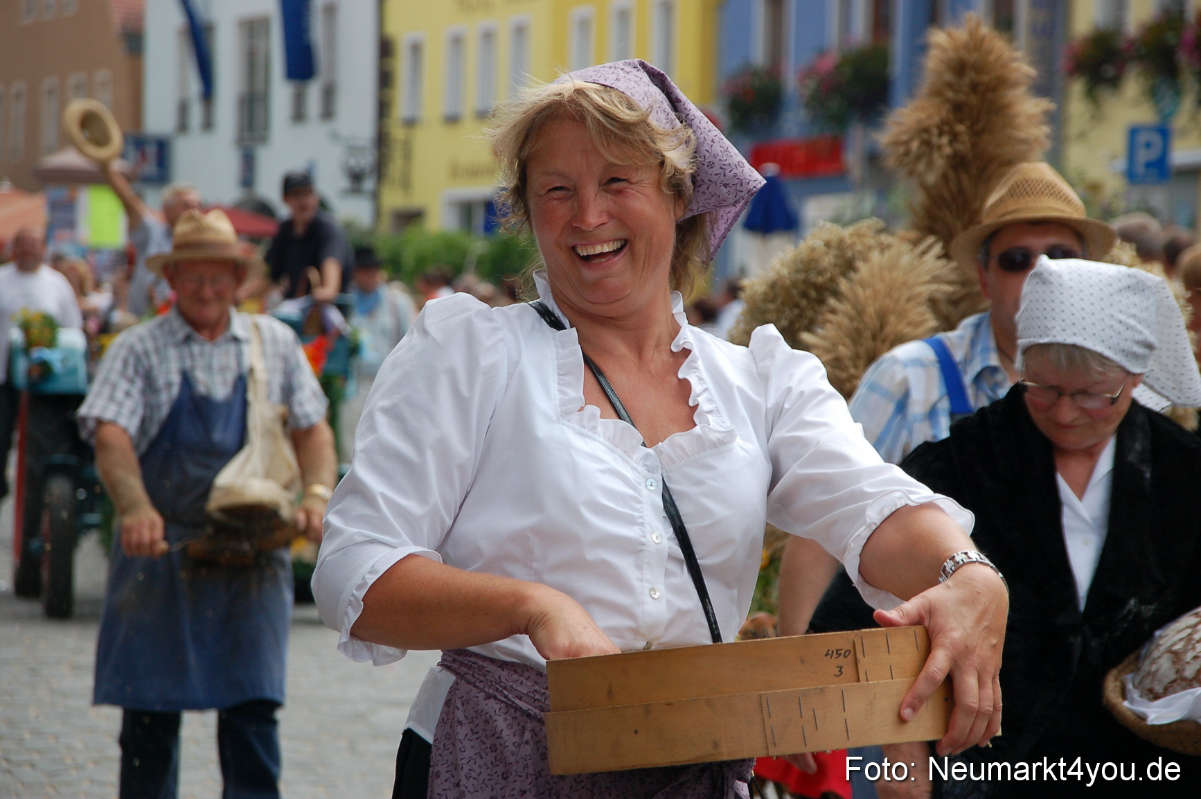 0152 Volksfestzug Neumarkt 090809