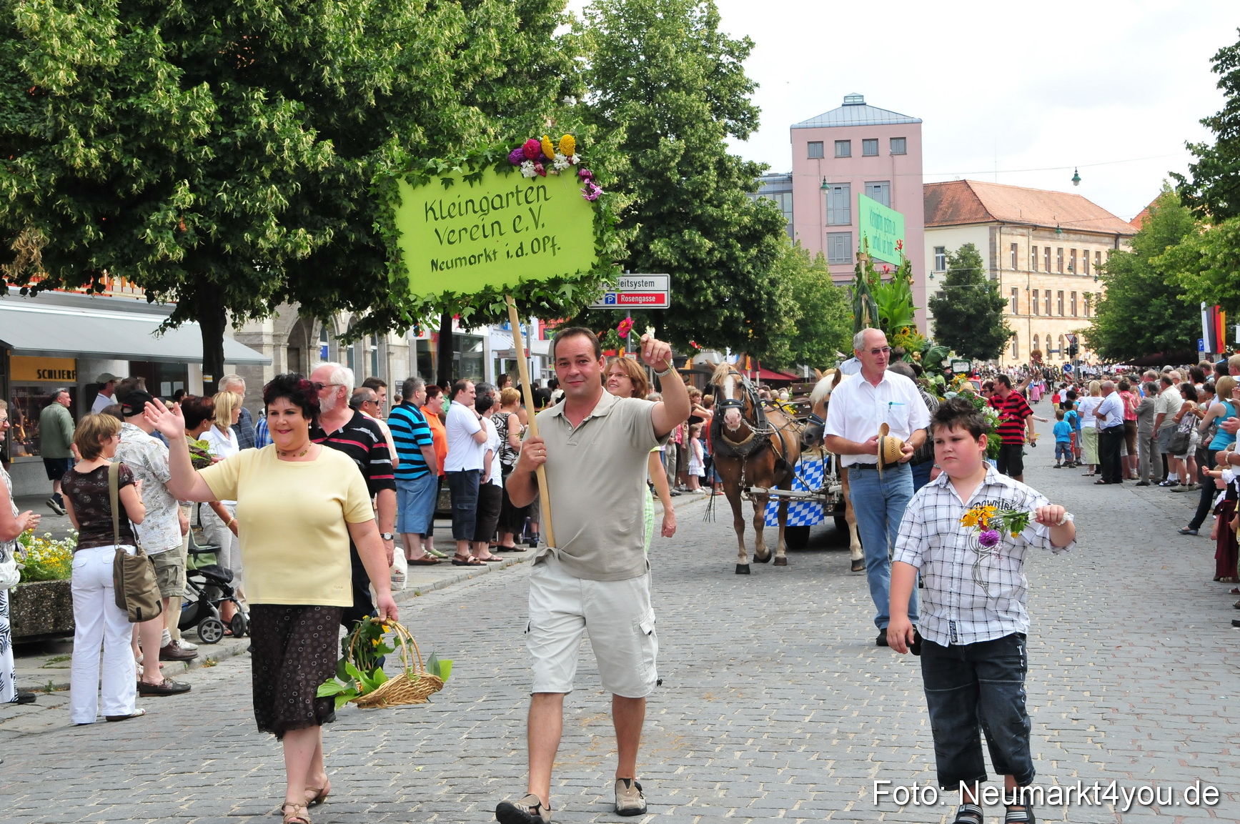 0153 Volksfestzug Neumarkt 090809